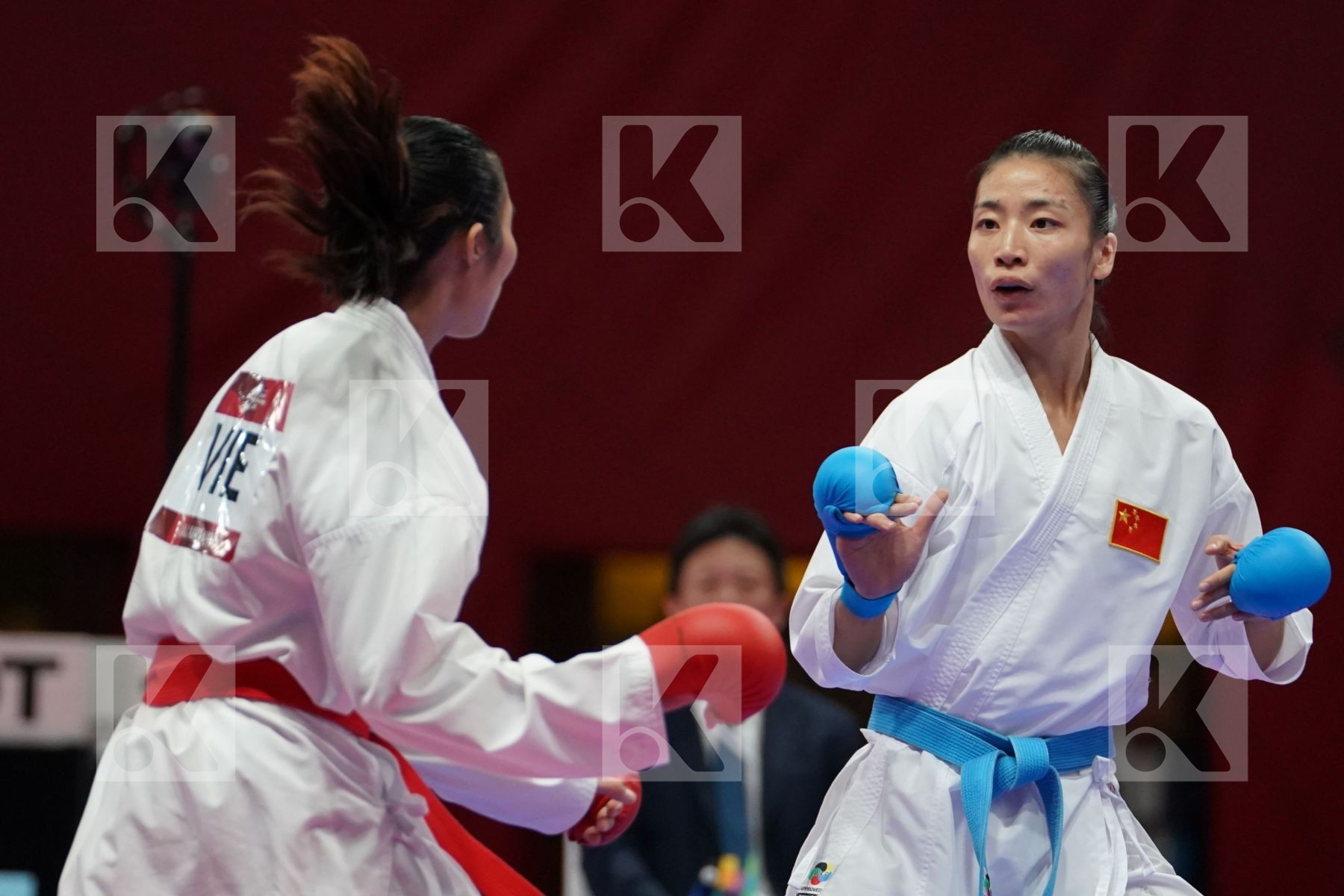 THI THU HIEN HO (VIETNAM) vs XIAOYAN YIN (CHINA) in Senior Kumite Ð 61 Kg - Qualification