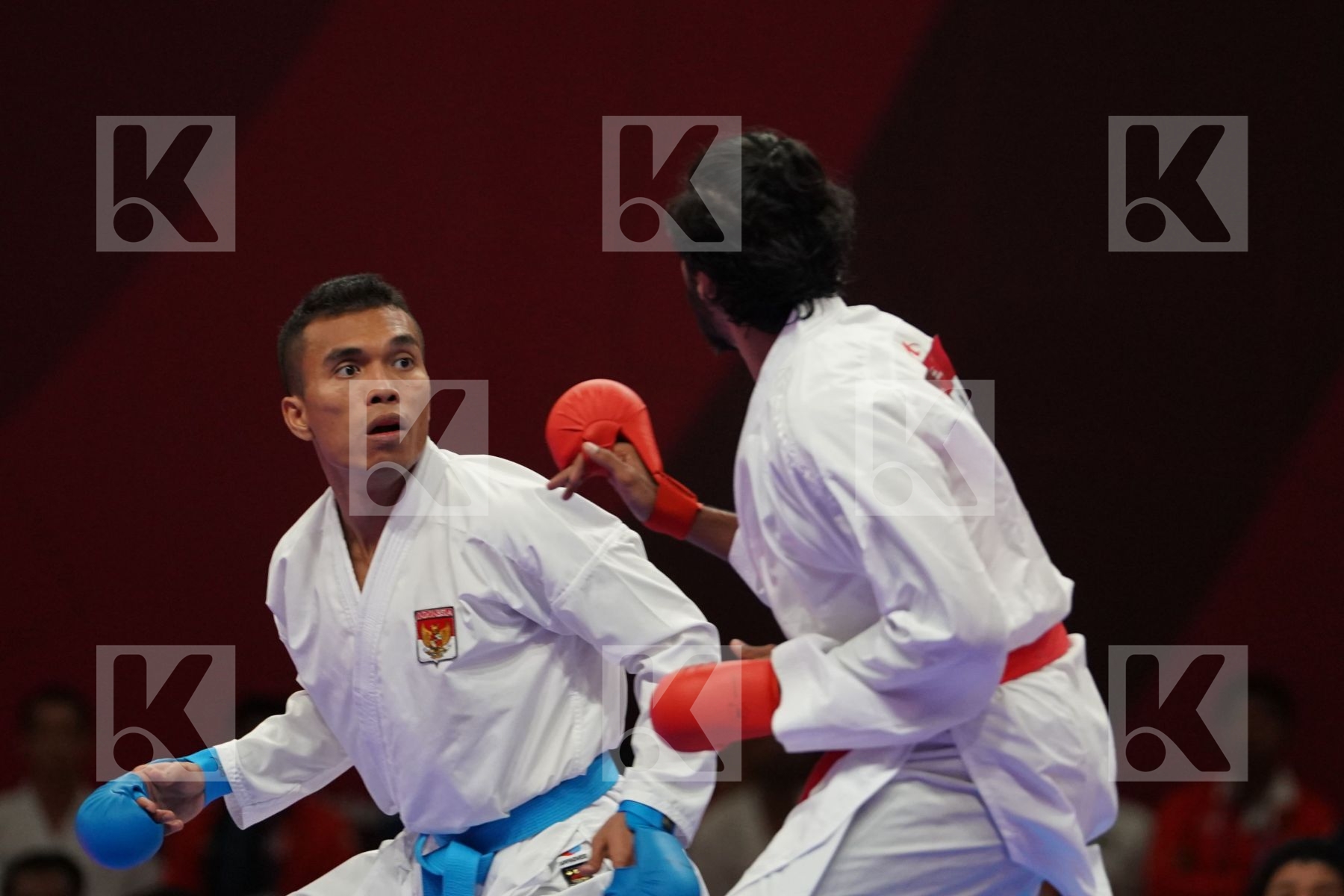 AHMED ALHADHRAMI (UNITED ARAB EMIRATES) vs JINTAR SIMANJUNTAK (INDONESIA) in Senior Kumite -67 Kg - Bronze