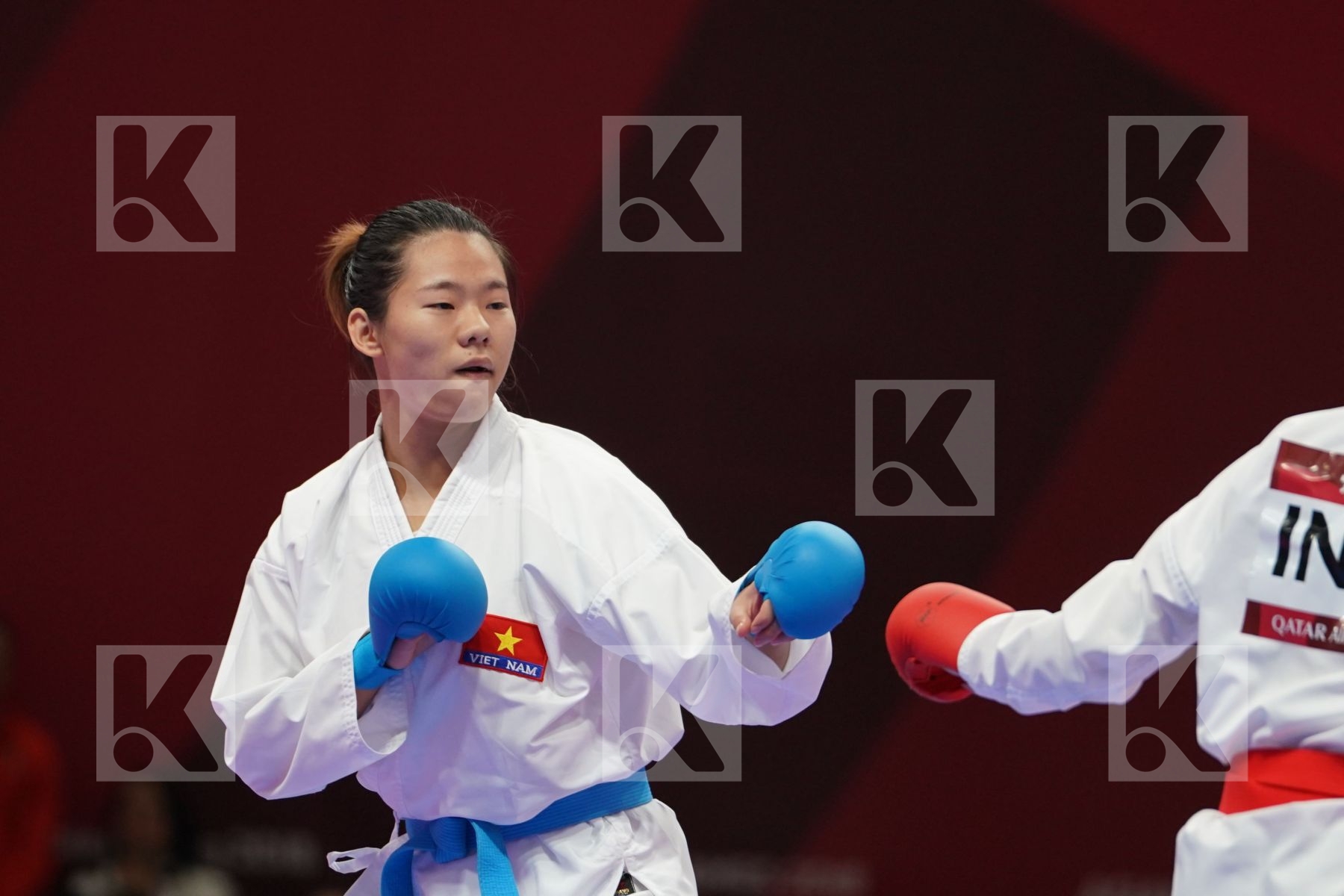 CEYCO GEORGIA ZEFANYA (INDONESIA) vs THI NGOAN NGUYEN (VIETNAM) in Senior Kumite Ð 68 Kg - Qualification
