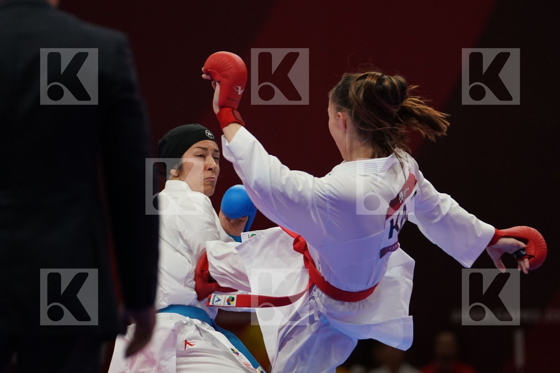 GUZALIYA GAFUROVA (KAZAKHSTAN) vs PEGAH ZANGENEHKARKOOTI (ISLAMIC REPUBLIC OF IRAN) in Senior Kumite Ð 68 Kg - Qualification