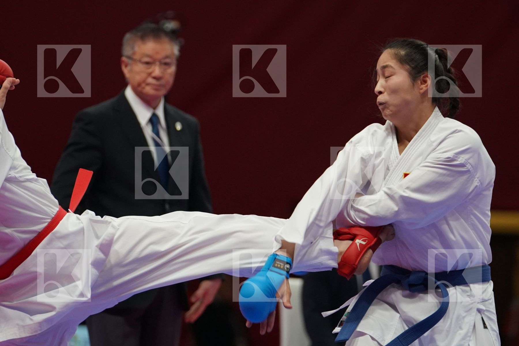 GUZALIYA GAFUROVA (KAZAKHSTAN) vs LINGLING TANG (CHINA) in Senior Kumite Ð 68 Kg - final