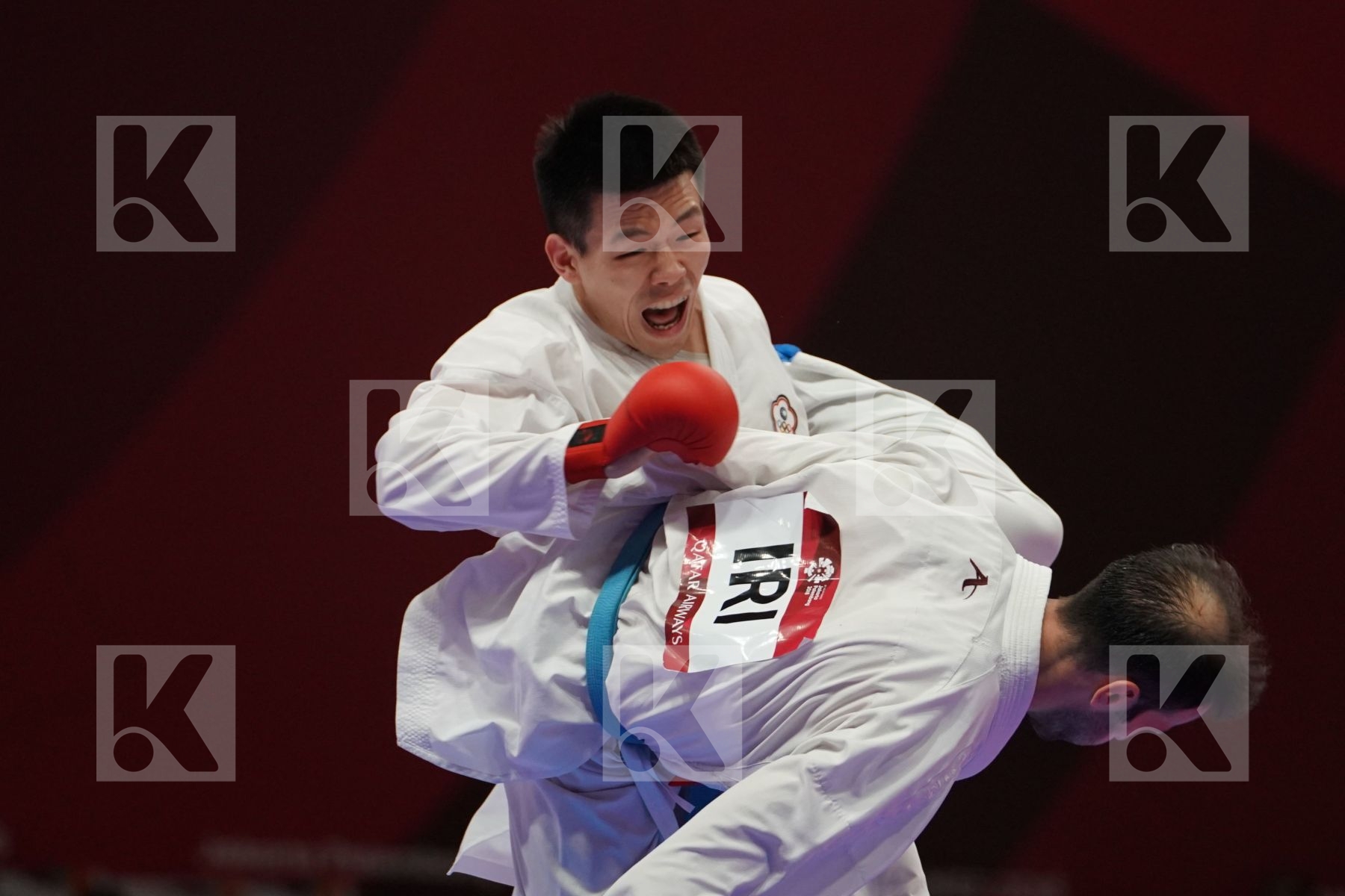 WEICHUN HSU (CHINESE TAIPEI) vs BAHMAN ASGARI GHONCHEH (ISLAMIC REPUBLIC OF IRAN) in Senior Kumite Ð 75 Kg - Qualification