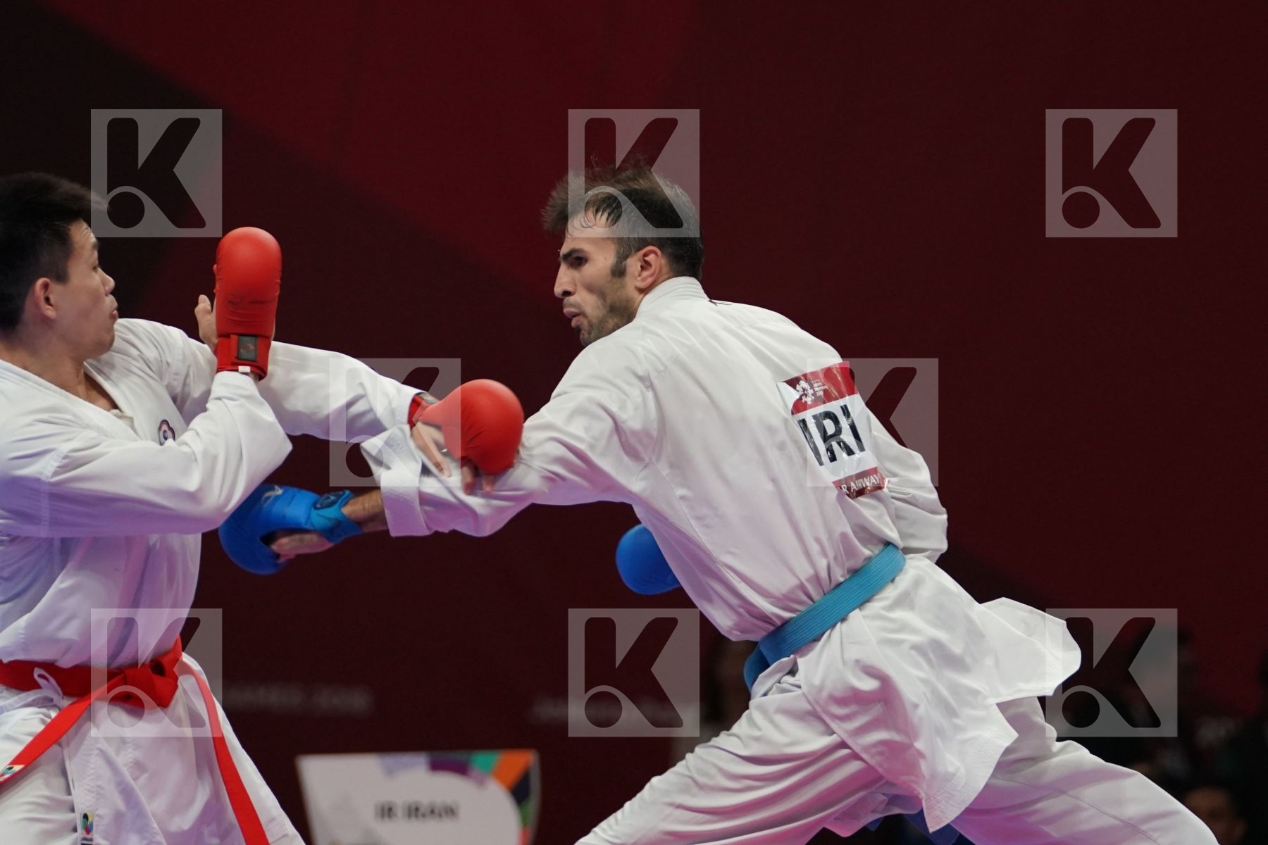 WEICHUN HSU (CHINESE TAIPEI) vs BAHMAN ASGARI GHONCHEH (ISLAMIC REPUBLIC OF IRAN) in Senior Kumite Ð 75 Kg - Qualification