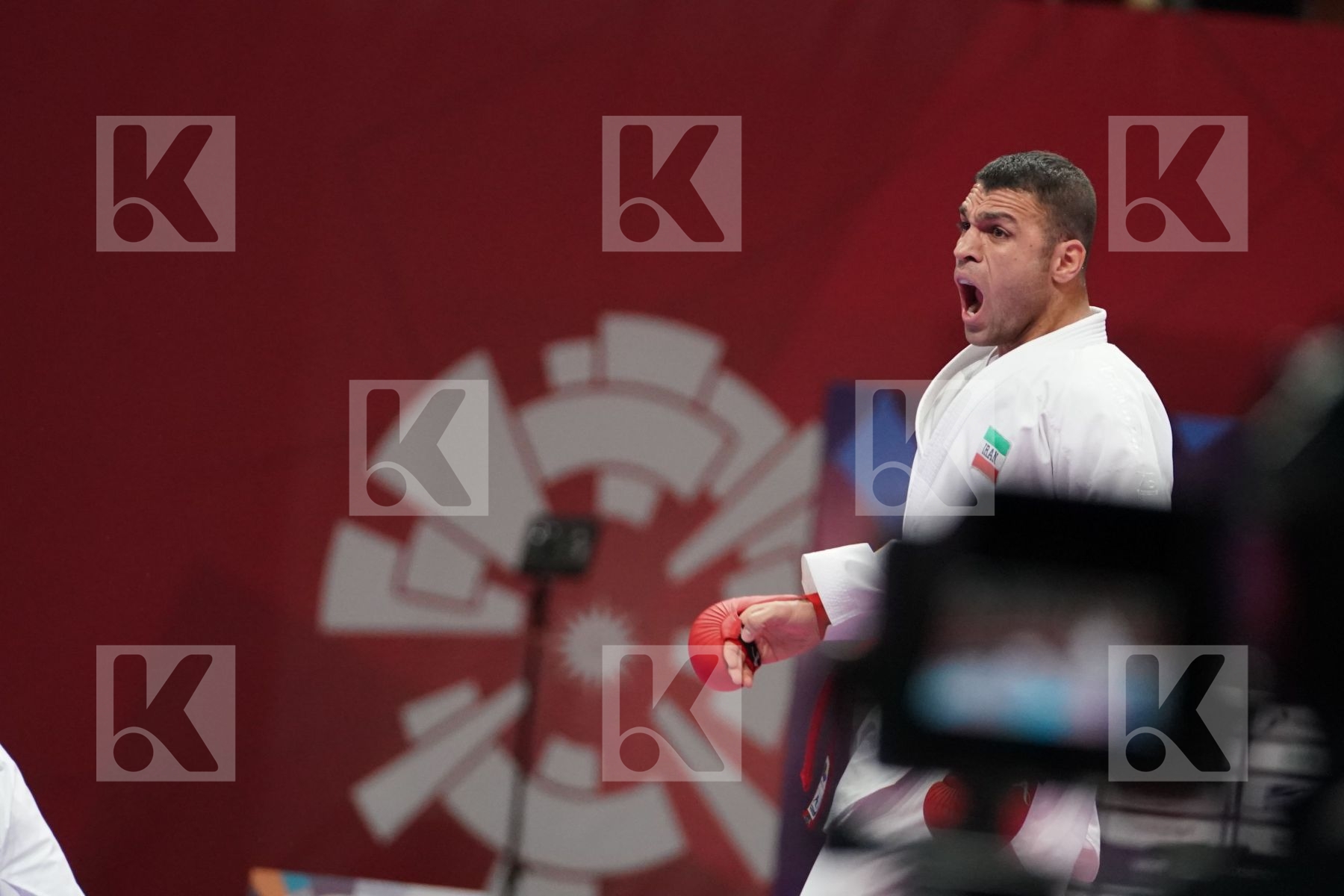 ZABIOLLAH POORSHAB (ISLAMIC REPUBLIC OF IRAN) vs JAVOHIR HAIDAROV (TAJIKISTAN) in Senior Kumite Ð 84 Kg - Qualification