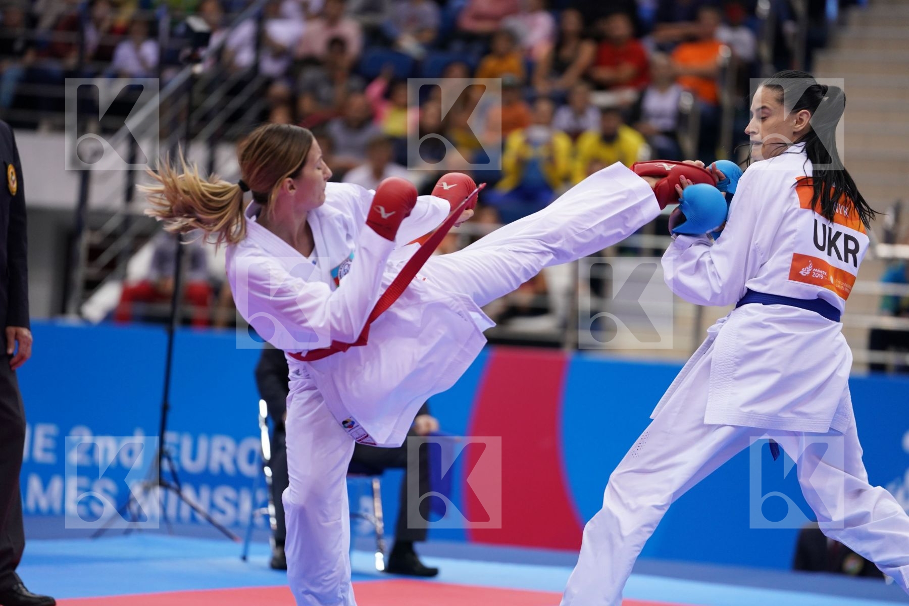 ZARETSKA IRINA (AZERBAIJAN) Vs MELNYK HALYNA (UKRAINE) in Senior Kumite -68 Kg - semi-final Bout