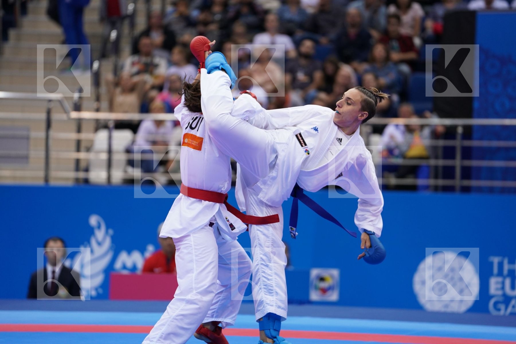QUIRICI ELENA (SWITZERLAND) Vs SEMERARO SILVIA (ITALY) in Senior Kumite -68 Kg - semi-final Bout