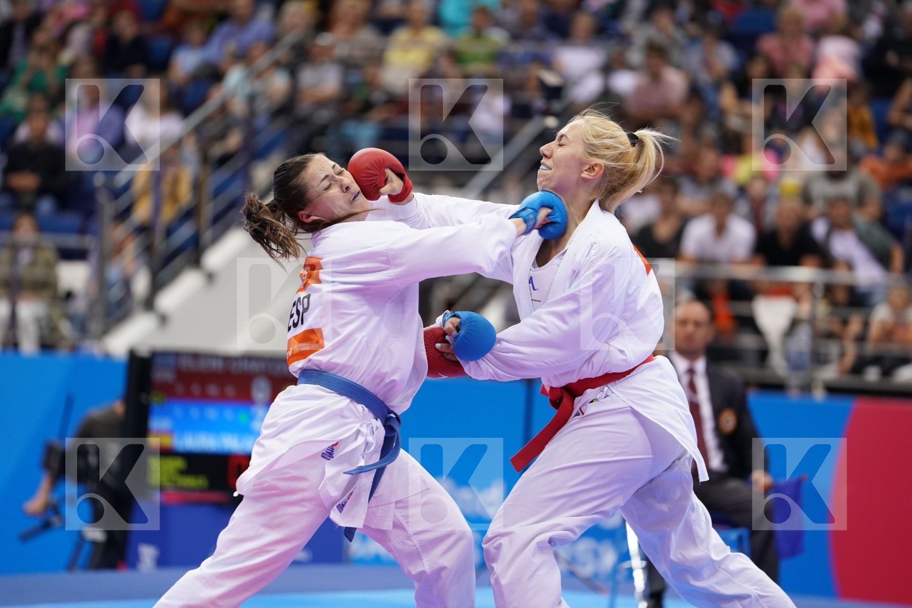 CHATZILIADOU ELENI (GREECE) Vs PALACIO GONZALEZ LAURA (SPAIN) in Senior Kumite 68+ Kg - semi-final Bout