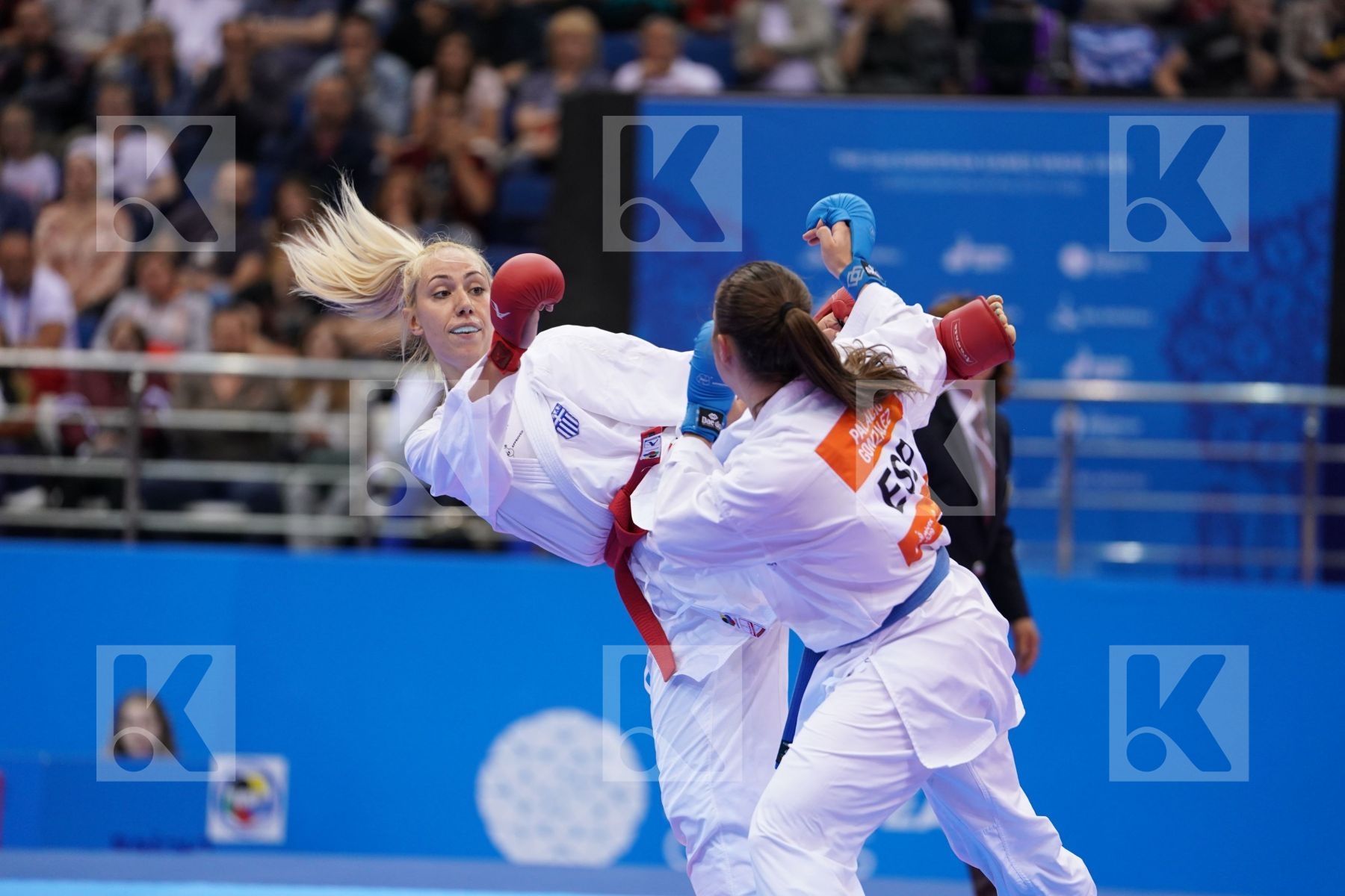 CHATZILIADOU ELENI (GREECE) Vs PALACIO GONZALEZ LAURA (SPAIN) in Senior Kumite 68+ Kg - semi-final Bout