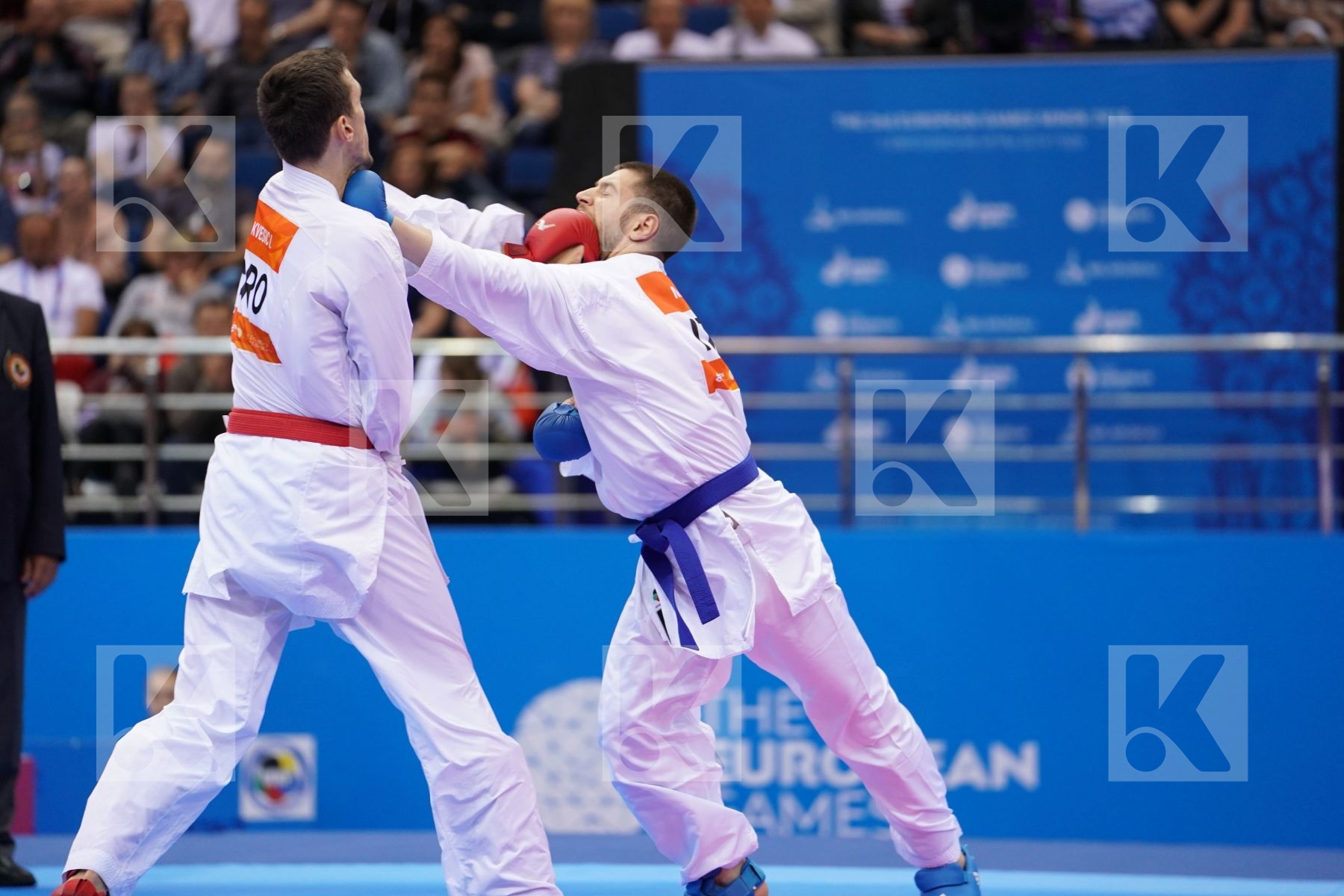 KVESIC IVAN (CROATIA) Vs MARTINA MICHELE (ITALY) in Senior Kumite -84 Kg - semi-final Bout