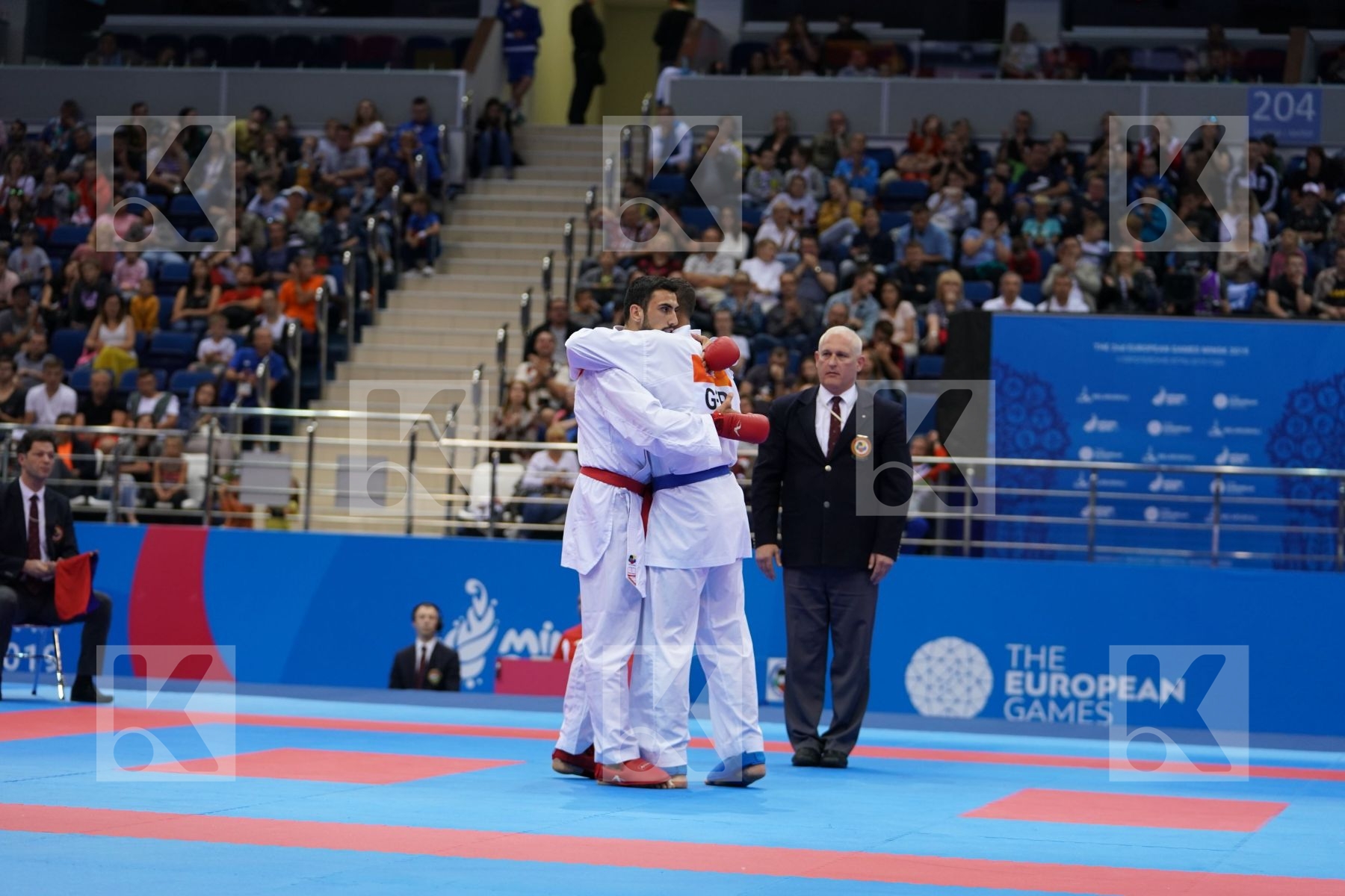 KVESIC ANDJELO (CROATIA) Vs HORNE JONATHAN (GERMANY) in Senior Kumite 84+ Kg - semi-final Bout