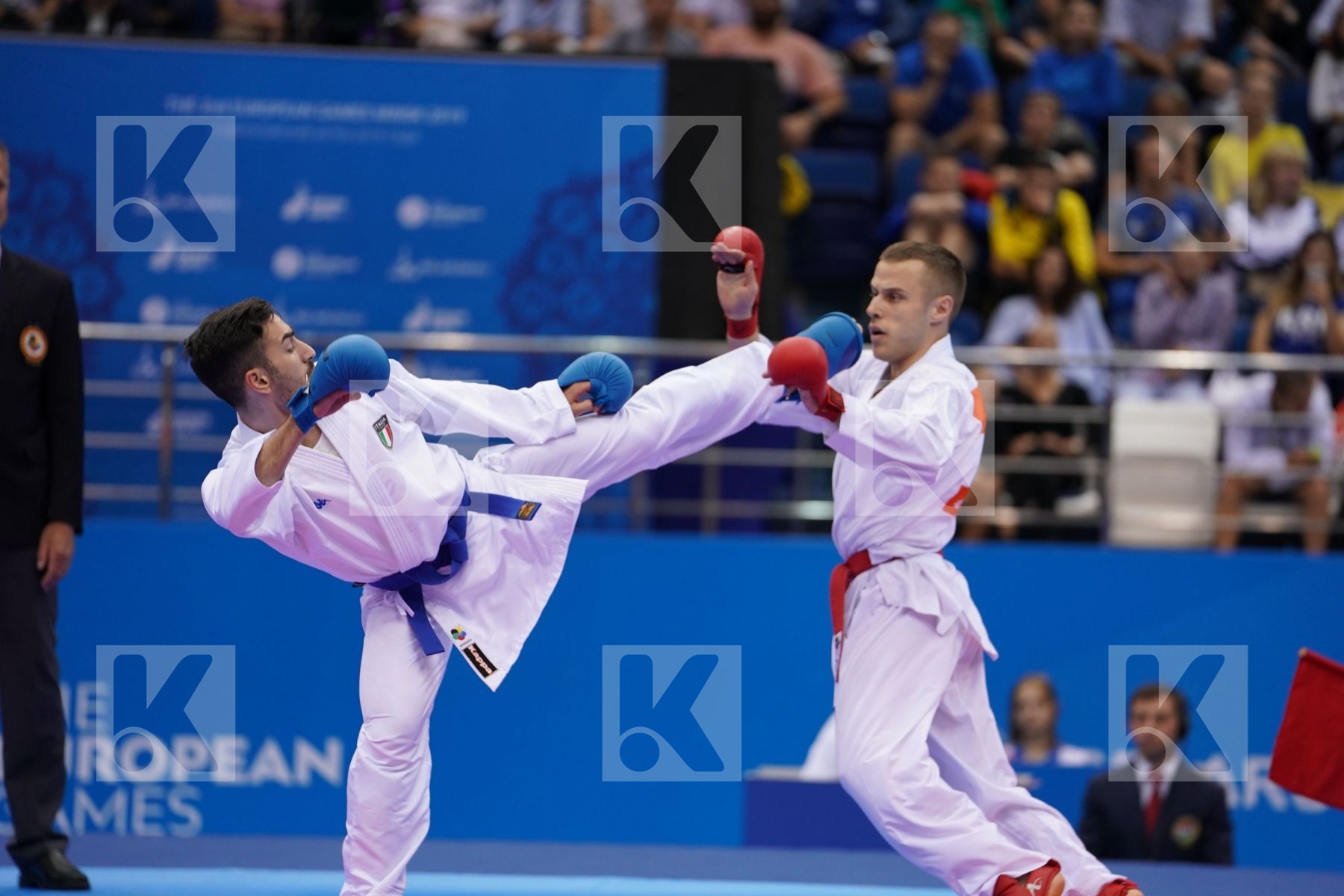 KALNINS KALVIS (LATVIA) Vs CRESCENZO ANGELO (ITALY) in Senior Kumite -60 Kg - semi-final Bout