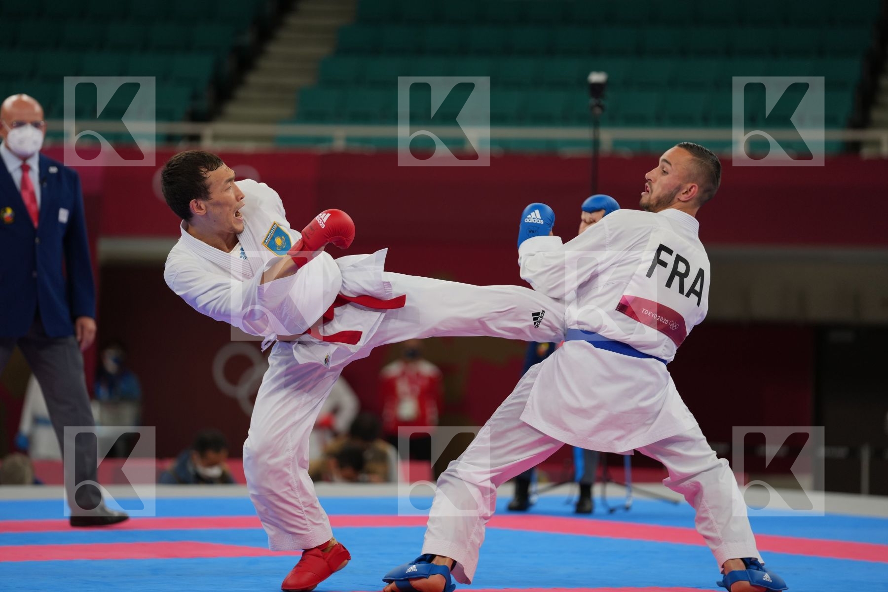 Assadilov Darkhan (Kazakhstan) - Kumite Male -67kg, Da Costa Steven (France) - Kumite Male -67kg in Senior Kumite -67 Kg - Semifinal bout