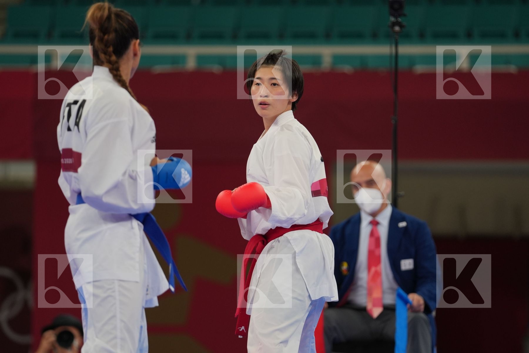 Someya Mayumi (Japan) - Kumite Female -61kg, Heurtault Leïla (France) - Kumite Female -61kg in Senior Kumite -61 Kg - Round Robin bout