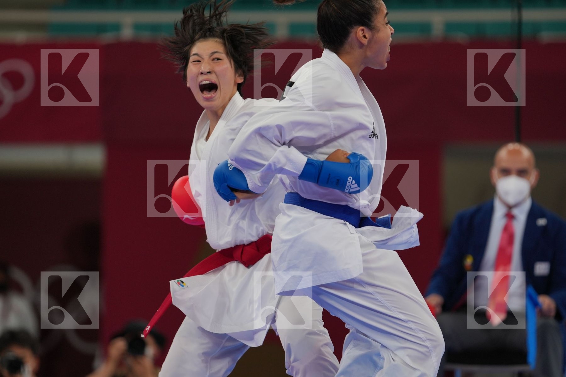 Someya Mayumi (Japan) - Kumite Female -61kg, Heurtault Leïla (France) - Kumite Female -61kg in Senior Kumite -61 Kg - Round Robin bout