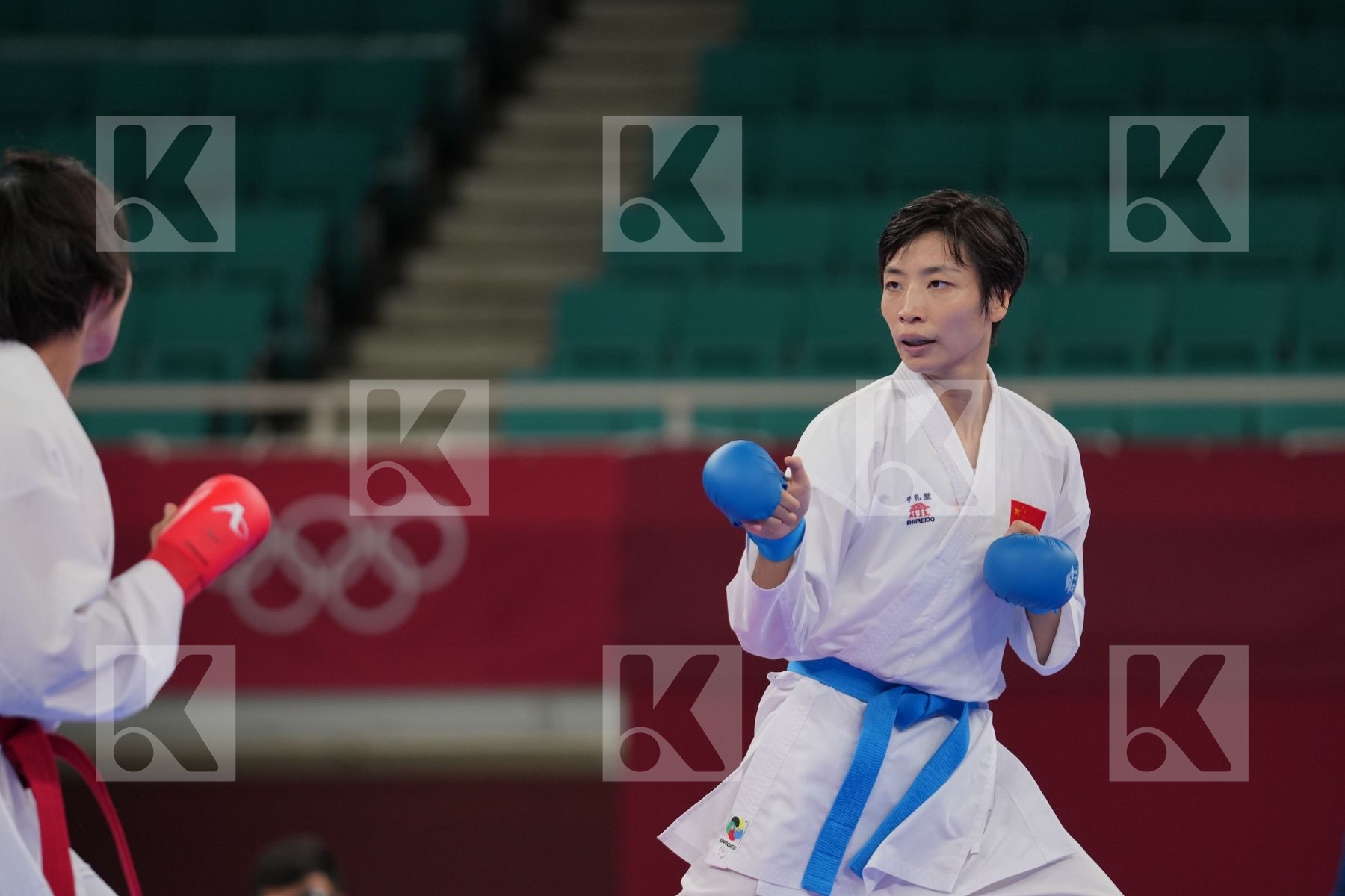 Someya Mayumi (Japan) - Kumite Female -61kg, Yin Xiaoyan (People's Republic of China) - Kumite Female -61kg in Senior Kumite -61 Kg - Round Robin bout