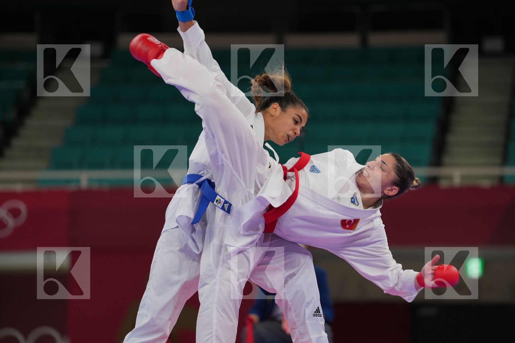 Coban Merve (Turkey) - Kumite Female -61kg, Heurtault Leïla (France) - Kumite Female -61kg in Senior Kumite -61 Kg - Round Robin bout