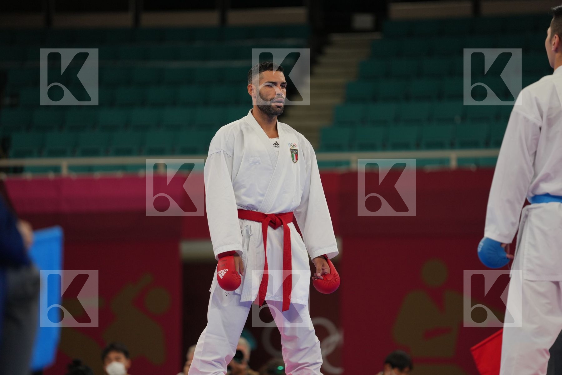 Busa Luigi (Italy) - Kumite Male -75kg, Yahiro Tsuneari (Australia) - Kumite Male -75kg in Senior Kumite -75 Kg - Round Robin bout