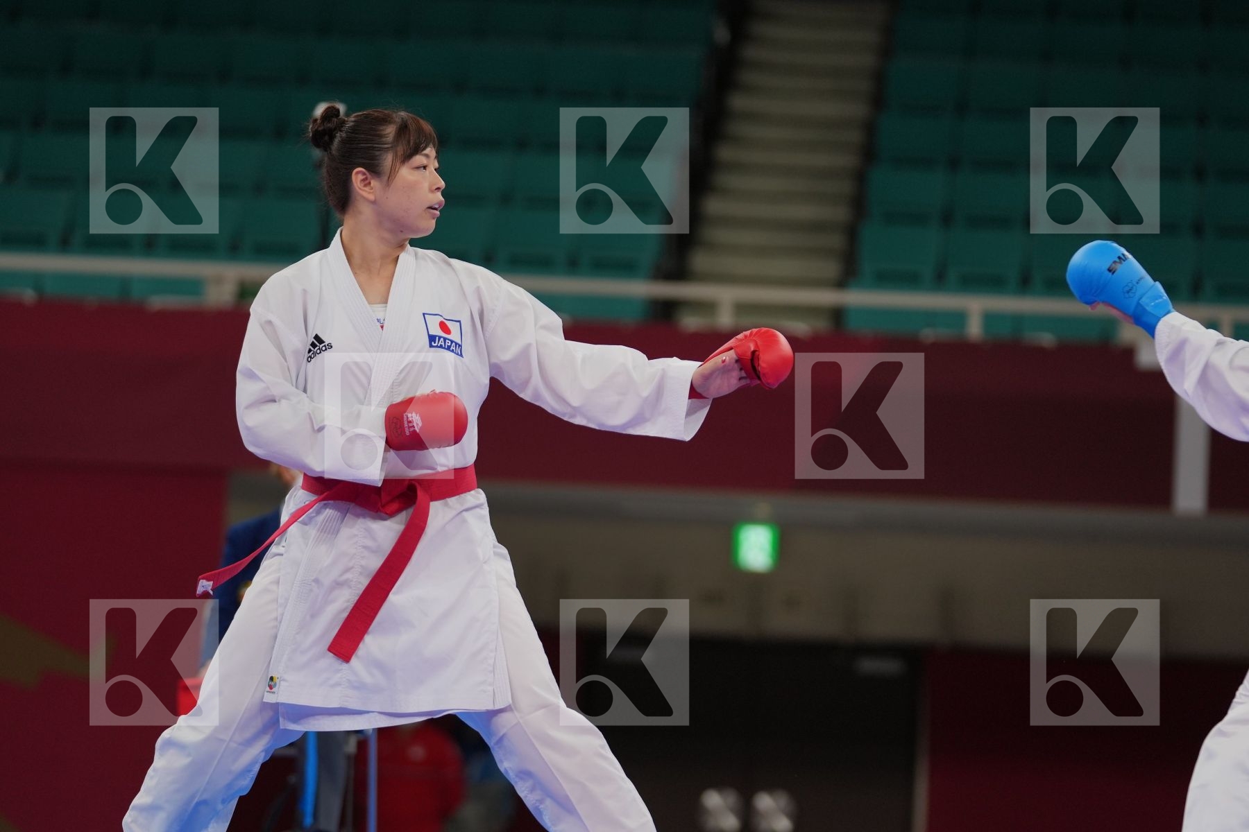 Uekusa Ayumi (Japan) - Kumite Female +61kg, Semeraro Silvia (Italy) - Kumite Female +61kg in Senior Kumite 61+ Kg - Round Robin bout