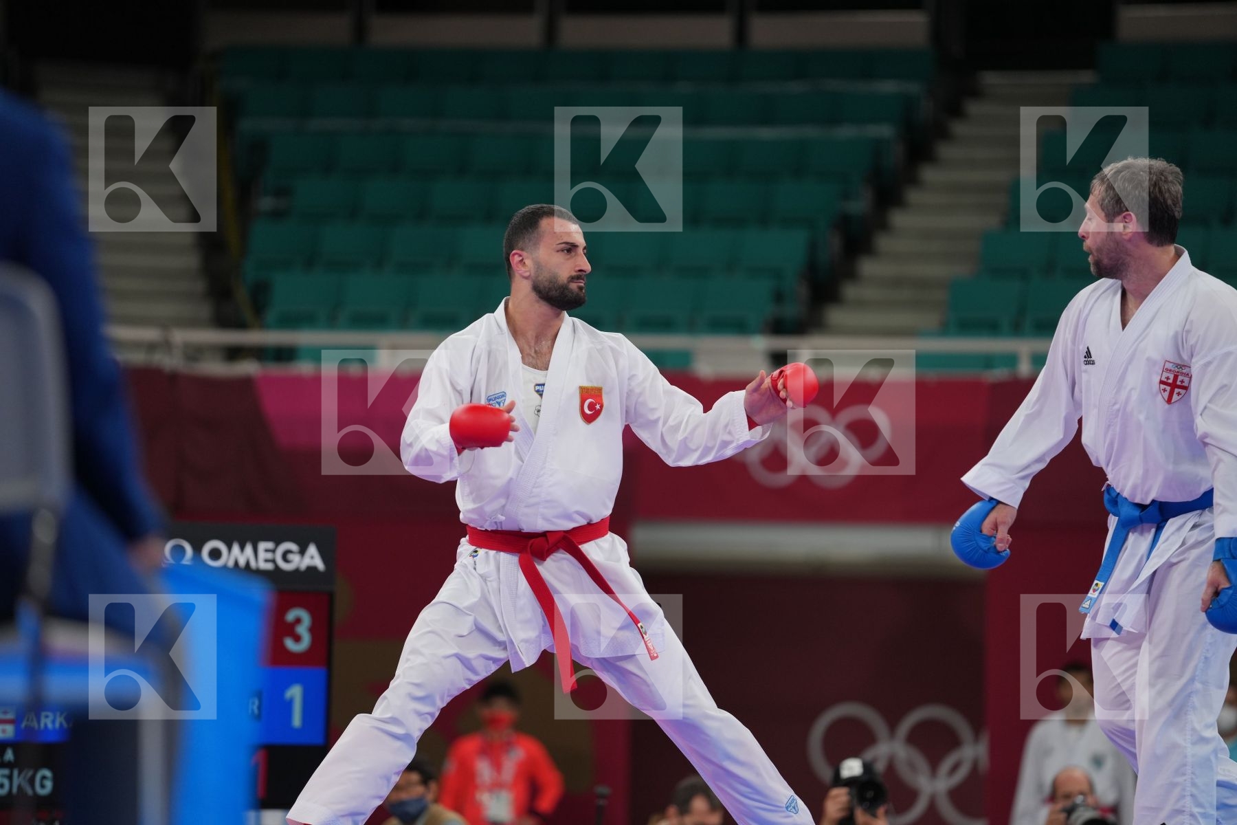 Gaysinsky Daniel (Canada) - Kumite Male +75kg, Irr Brian (United States of America) - Kumite Male +75kg in Senior Kumite 75+ Kg - Round Robin bout