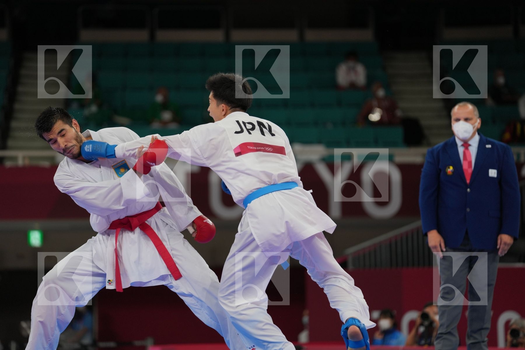 Yuldashev Daniyar (Kazakhstan) - Kumite Male +75kg, Araga Ryutaro (Japan) - Kumite Male +75kg in Senior Kumite 75+ Kg - Round Robin bout