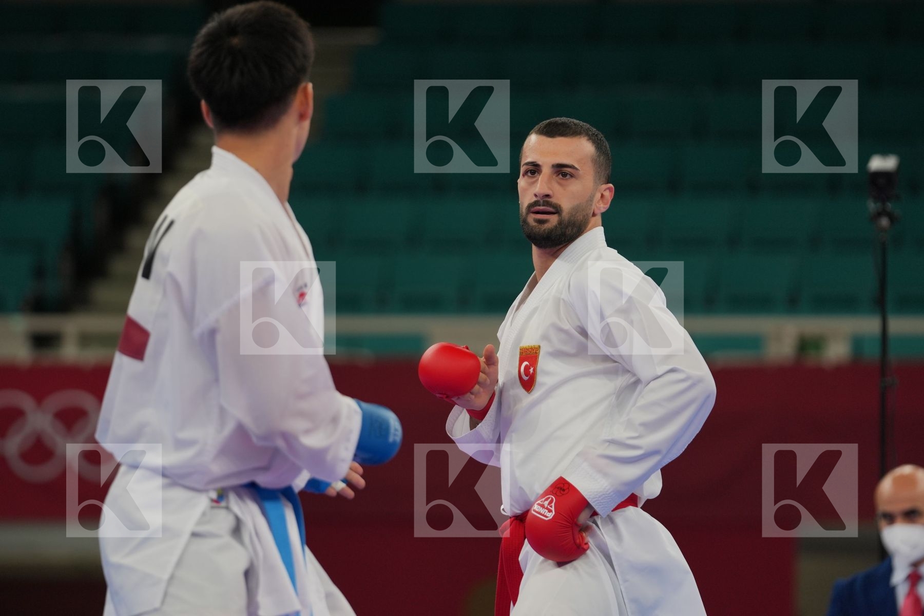 Aktas Ugur (Turkey) - Kumite Male +75kg, Araga Ryutaro (Japan) - Kumite Male +75kg in Senior Kumite 75+ Kg - Round Robin bout