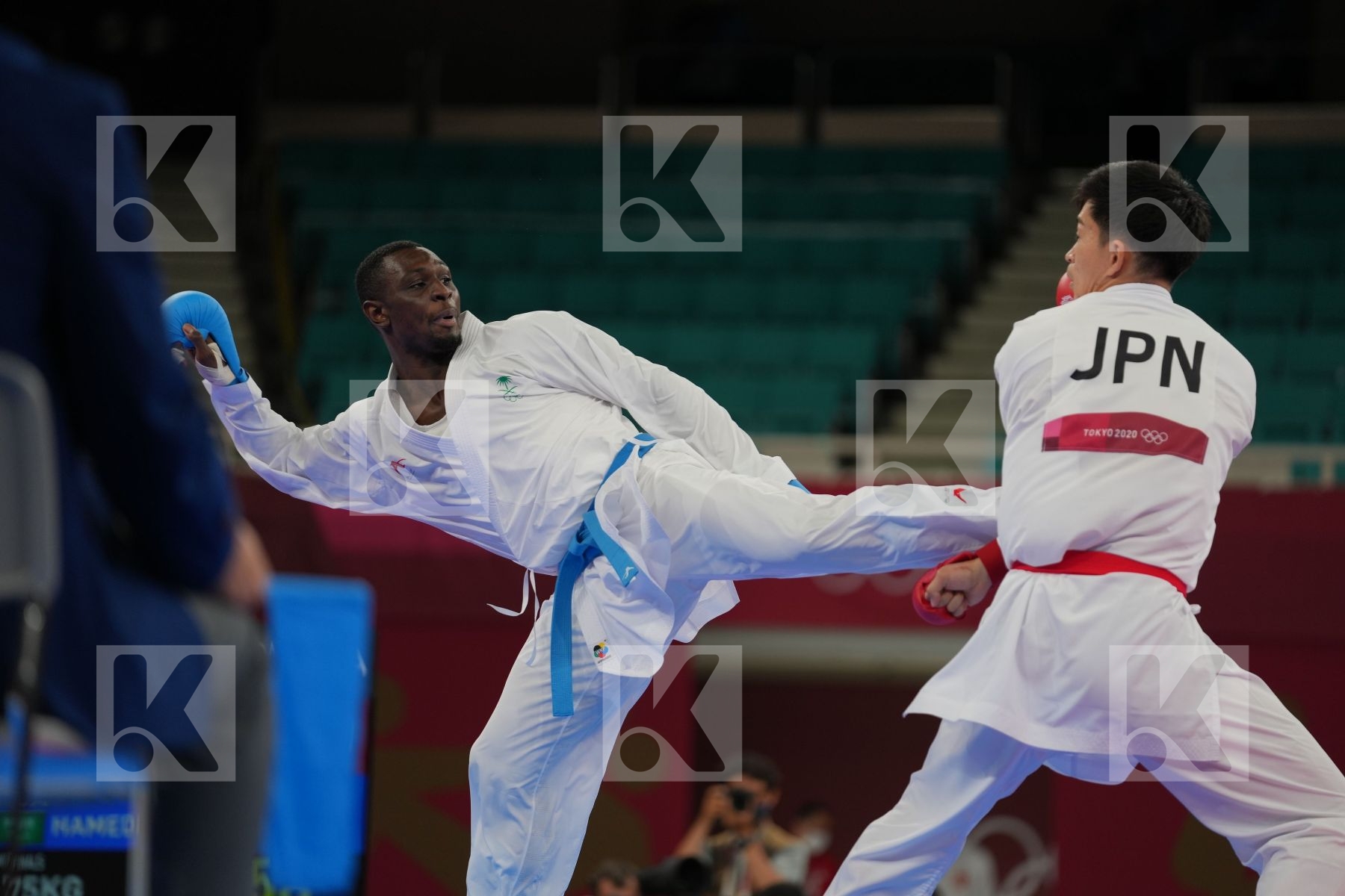 Araga Ryutaro (Japan) - Kumite Male +75kg, Hamedi Tareg (Saudi Arabia) - Kumite Male +75kg in Senior Kumite 75+ Kg - Semifinal bout