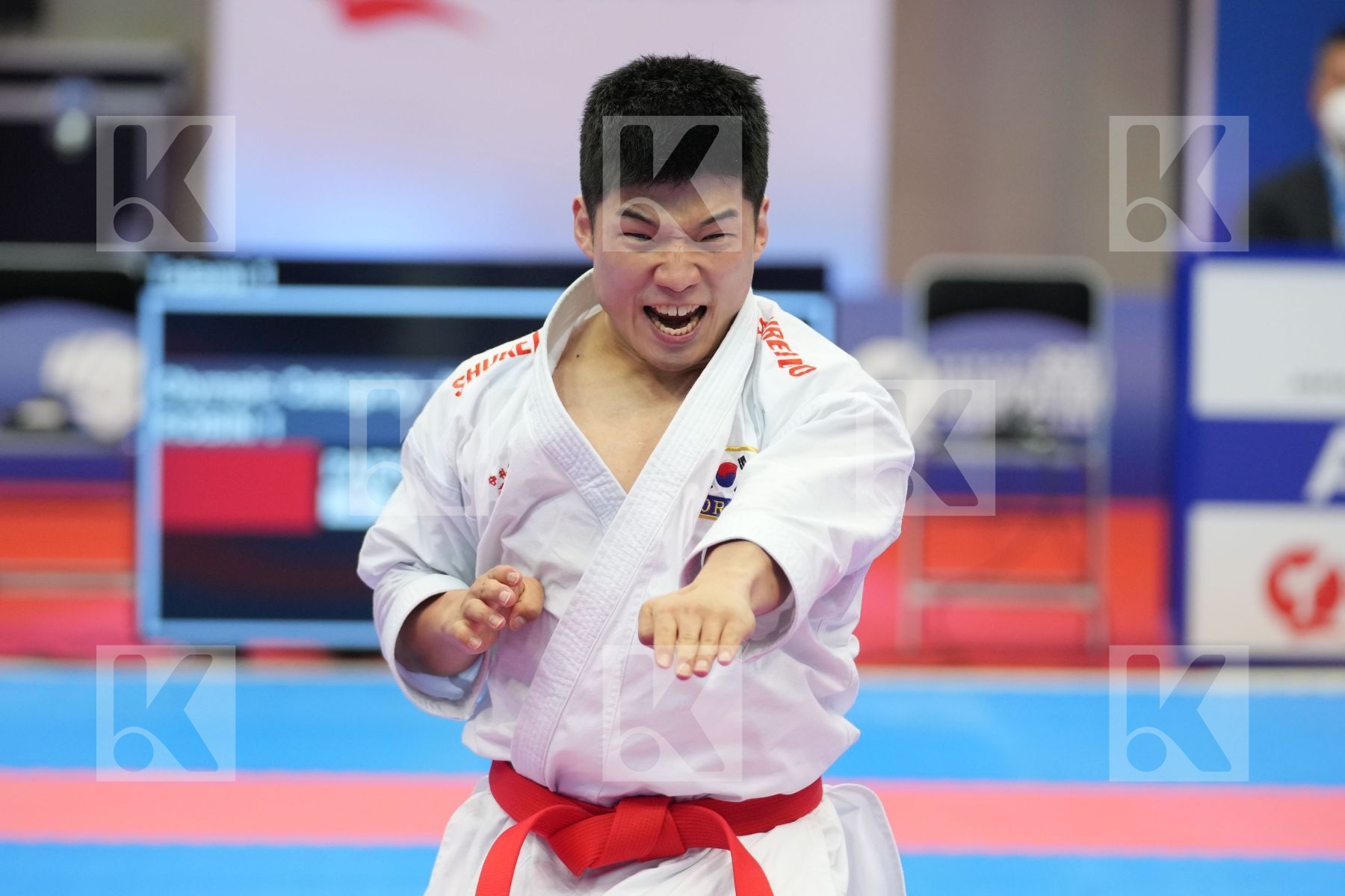 PARK HEEJUN (REPUBLIC OF KOREA) in Olympic Category - Kata Male - Round Robin bout