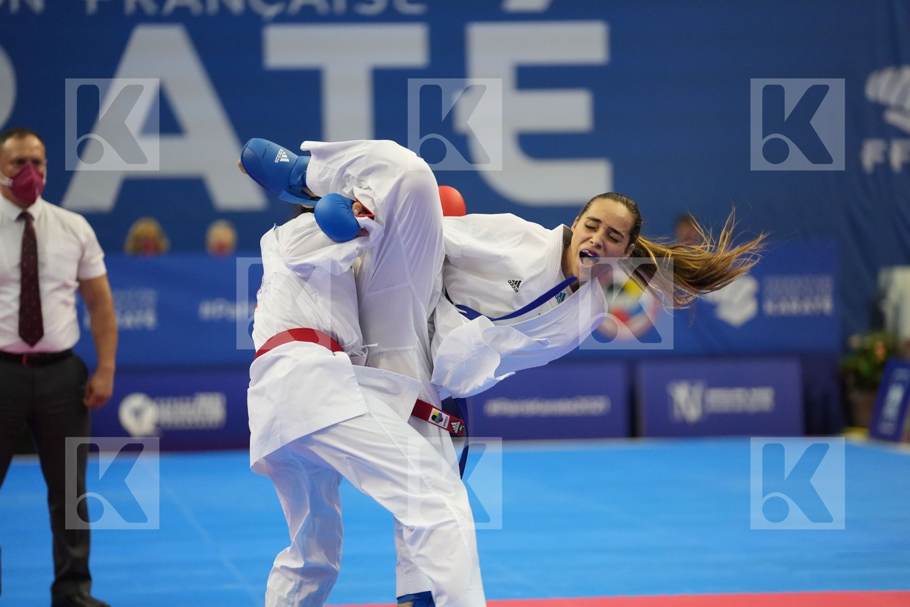GARCES SEQUERA CLAUDYMAR (VENEZUELA), ZAKHAROVA SABINA (KAZAKHSTAN) in Olympic Category - Kumite Female -61 KG - Round Robin bout