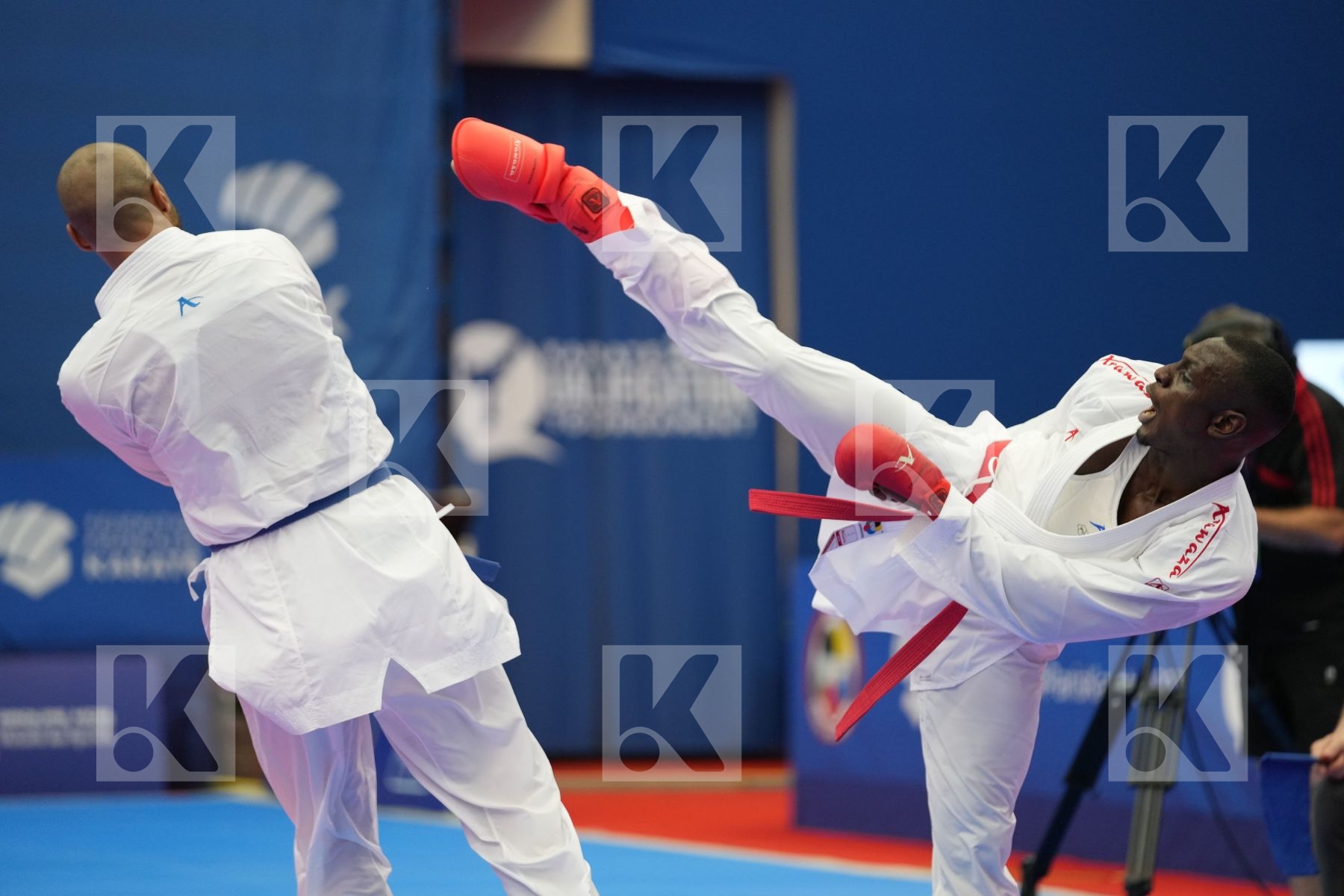 HAMEDI TAREG (SAUDI ARABIA), LARDY TYRON-DARNELL (NETHERLANDS) in Olympic Category - Kumite Male 75+ KG - Round Robin bout