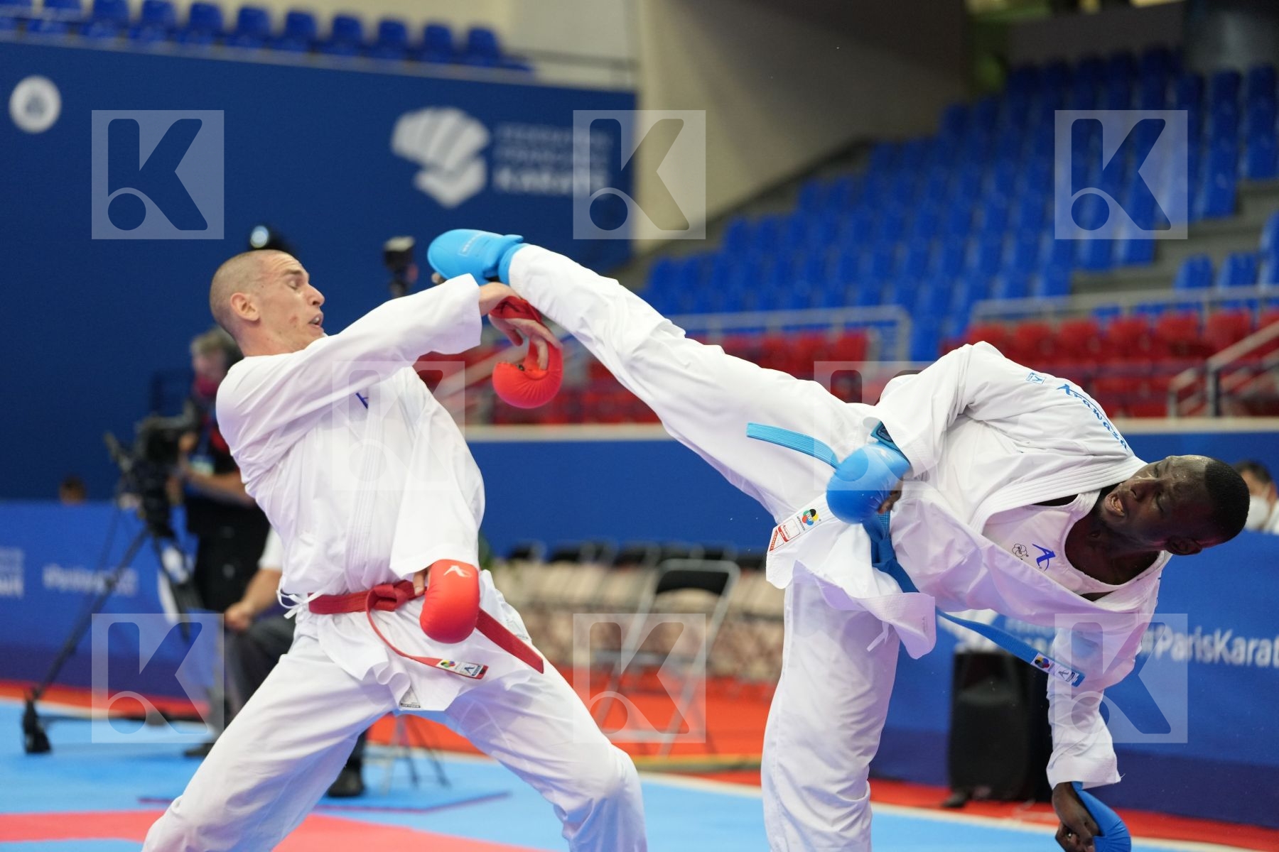 HAMEDI TAREG (SAUDI ARABIA), GAYSINSKY DANIEL (CANADA) in Olympic Category - Kumite Male 75+ KG - Round Robin bout
