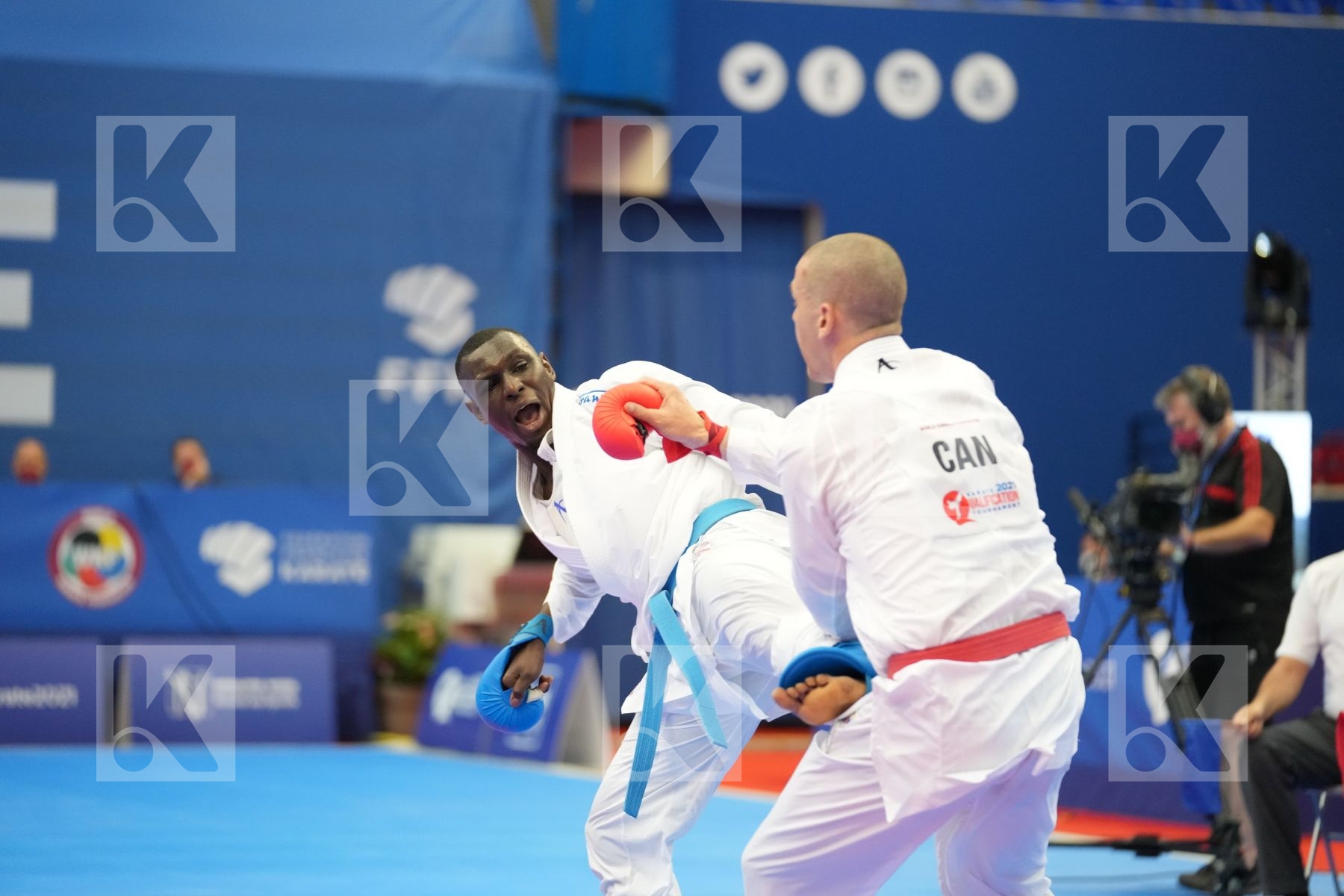 HAMEDI TAREG (SAUDI ARABIA), GAYSINSKY DANIEL (CANADA) in Olympic Category - Kumite Male 75+ KG - Round Robin bout