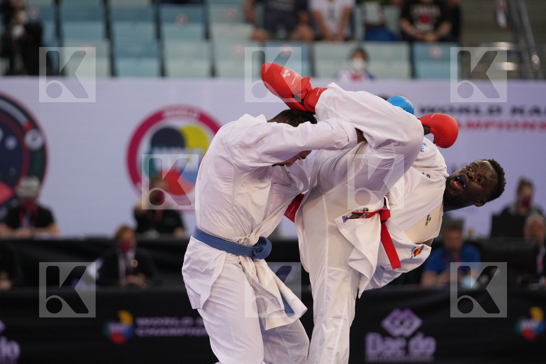 SECK SAKHO BABACAR (SPAIN) vs KVESIC ANDJELO (CROATIA) in Male Kumite 84+ Kg - bronze bout