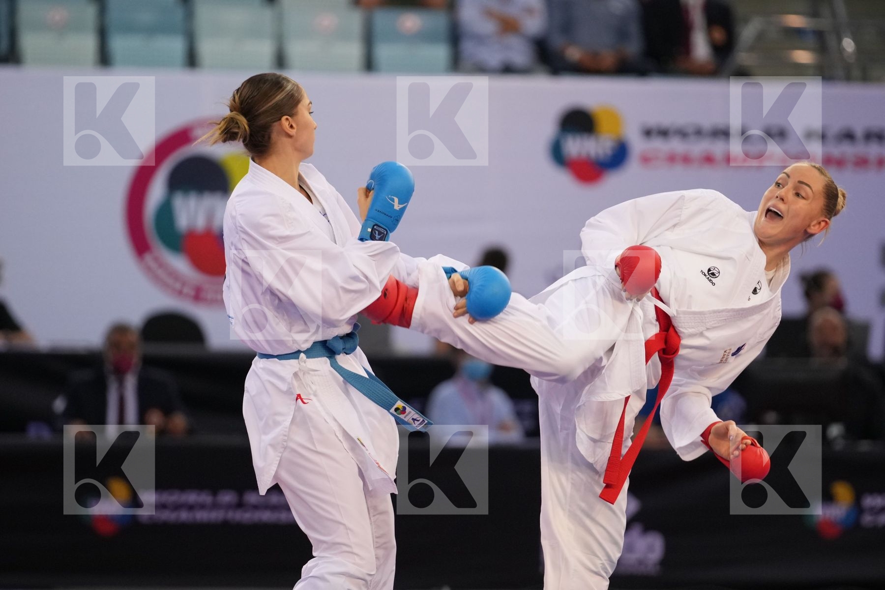 AGIER ALIZEE (FRANCE) vs BRATIC MELISSA (CANADA) in Female Kumite -68 Kg - bronze bout