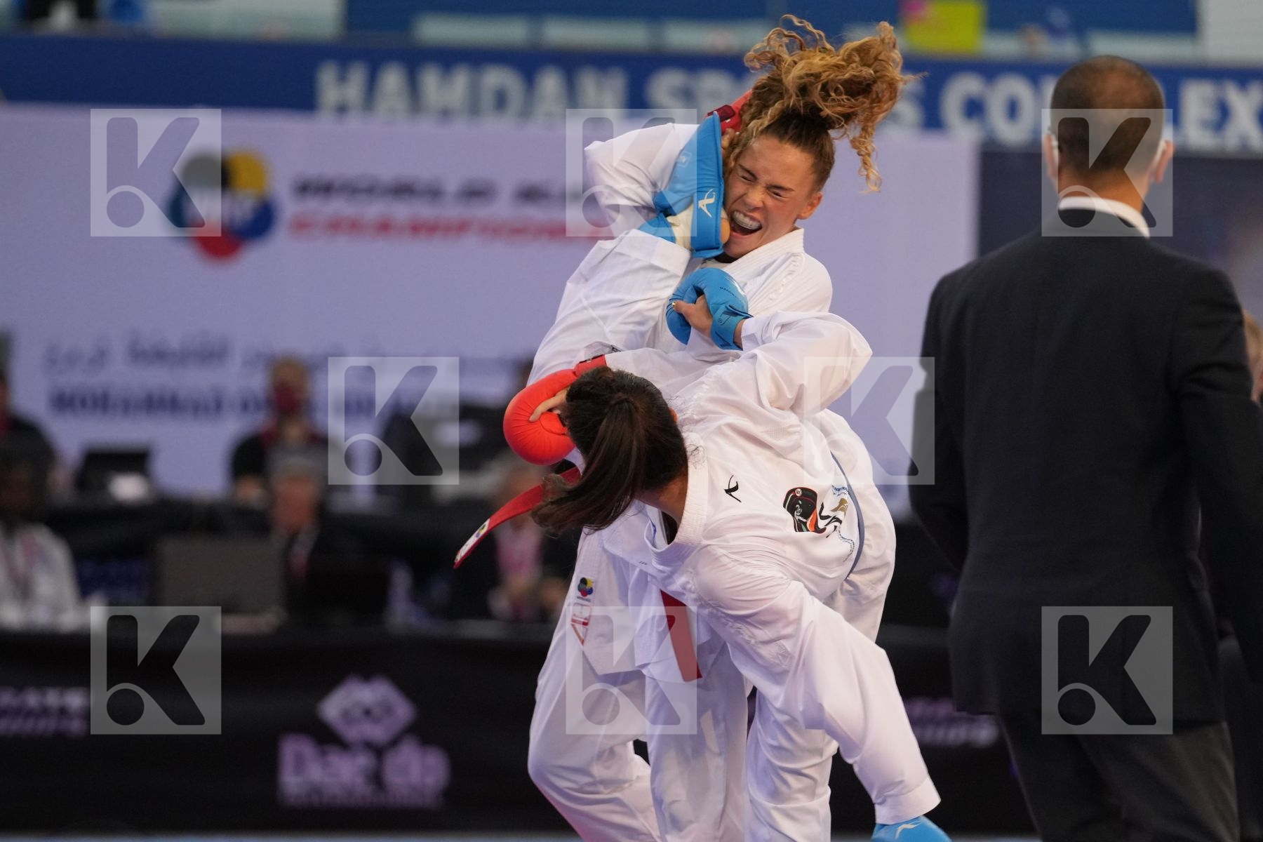 SNEL LYNN (NETHERLANDS) vs JUMAA HAYA (CANADA) in Female Kumite -61 Kg - bronze bout