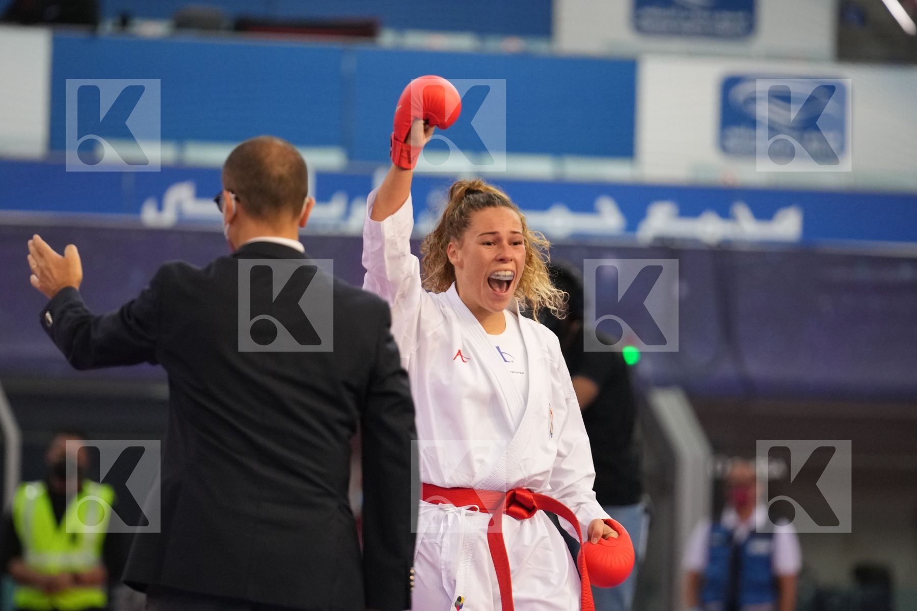 SNEL LYNN (NETHERLANDS) vs JUMAA HAYA (CANADA) in Female Kumite -61 Kg - bronze bout