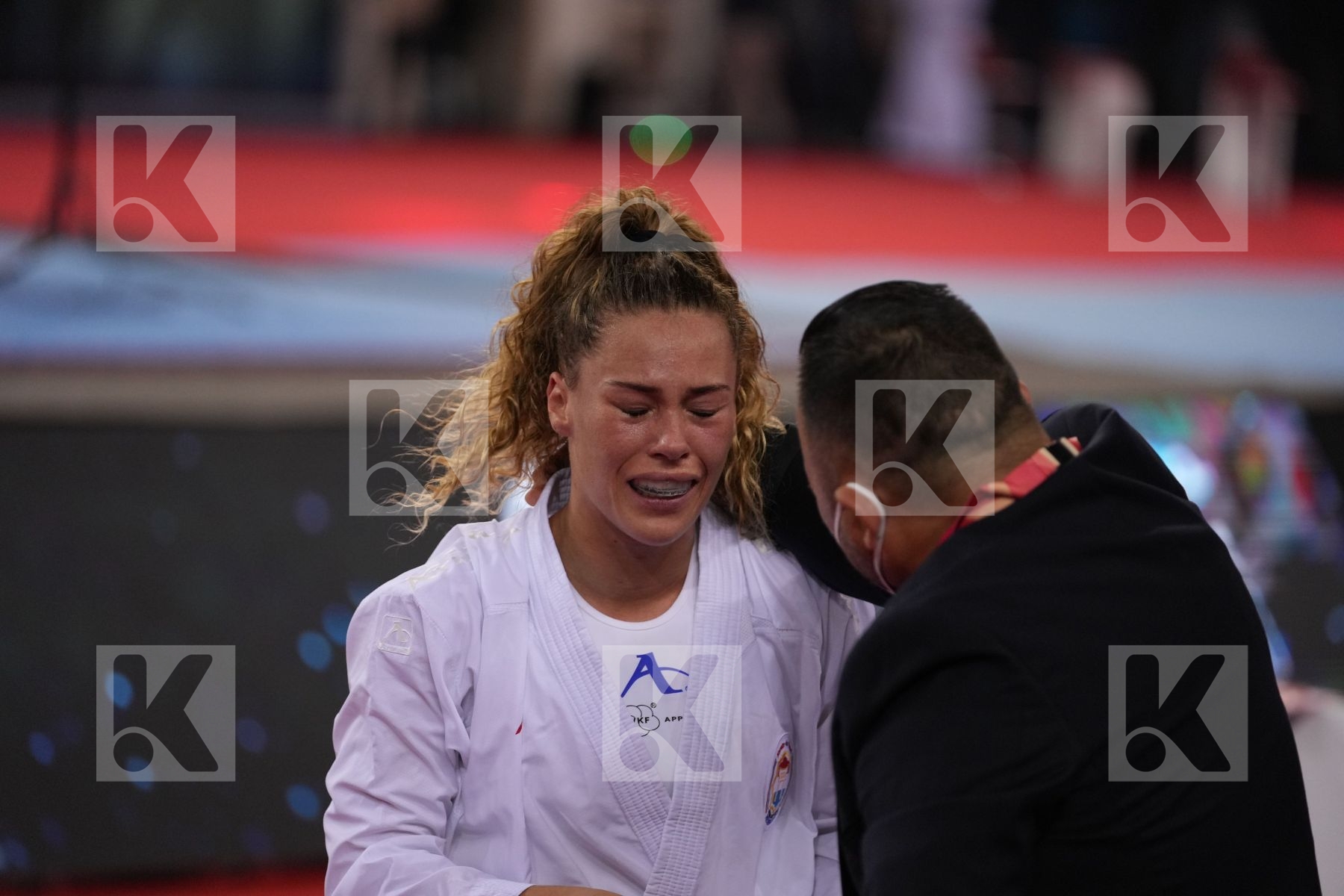 SNEL LYNN (NETHERLANDS) vs JUMAA HAYA (CANADA) in Female Kumite -61 Kg - bronze bout