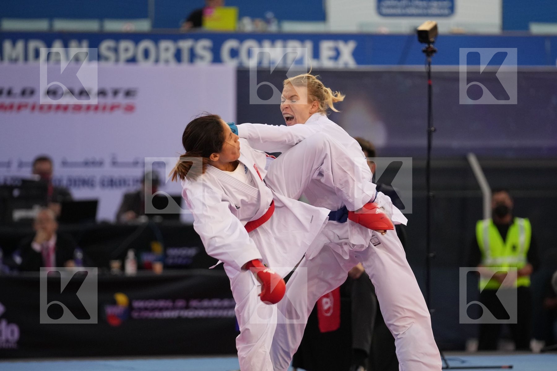 GRANDE ALEXANDRA (PERU) vs SUCHANKOVA INGRIDA (SLOVAKIA) in Female Kumite -61 Kg - bronze bout