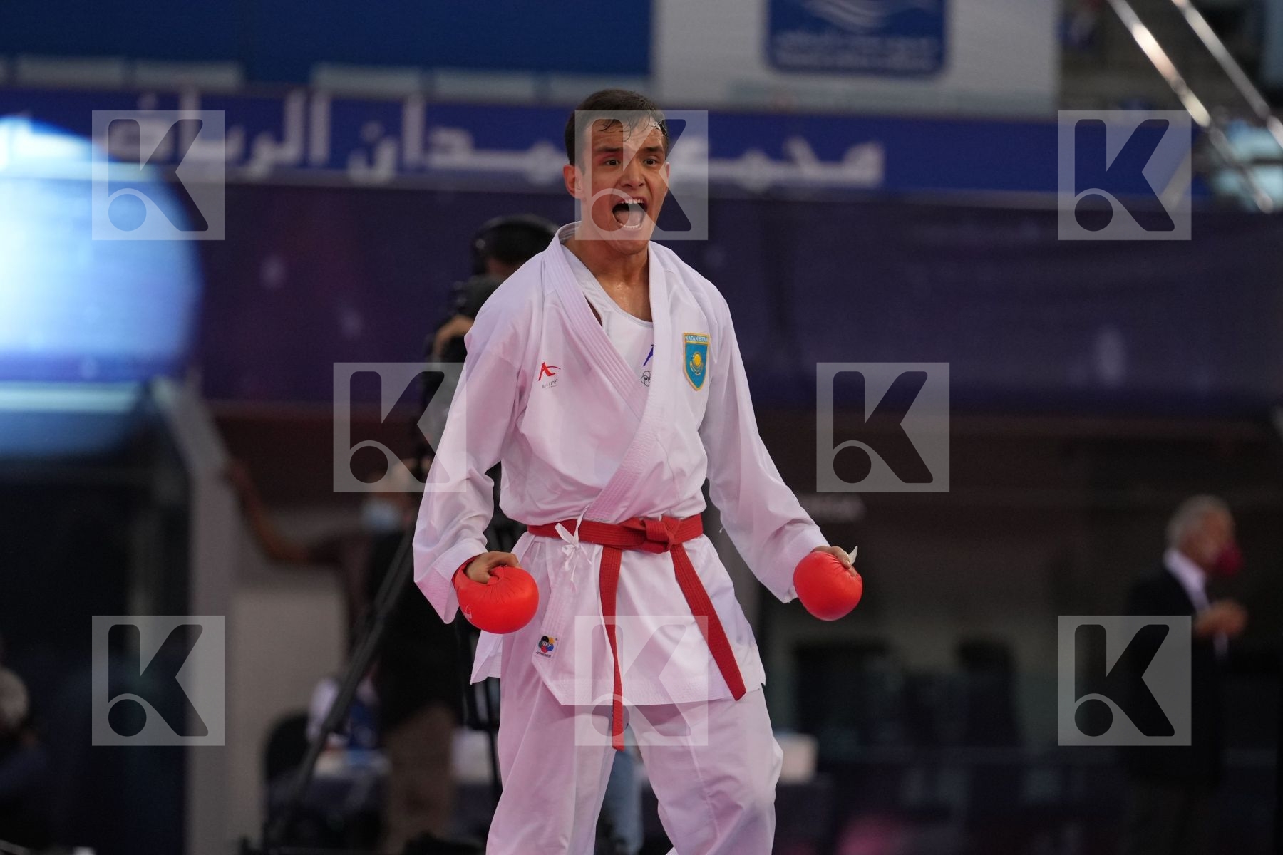 AZHIKANOV NURKANAT (KAZAKHSTAN) vs MAHAUDEN QUENTIN (BELGIUM) in Male Kumite -75 Kg - bronze bout