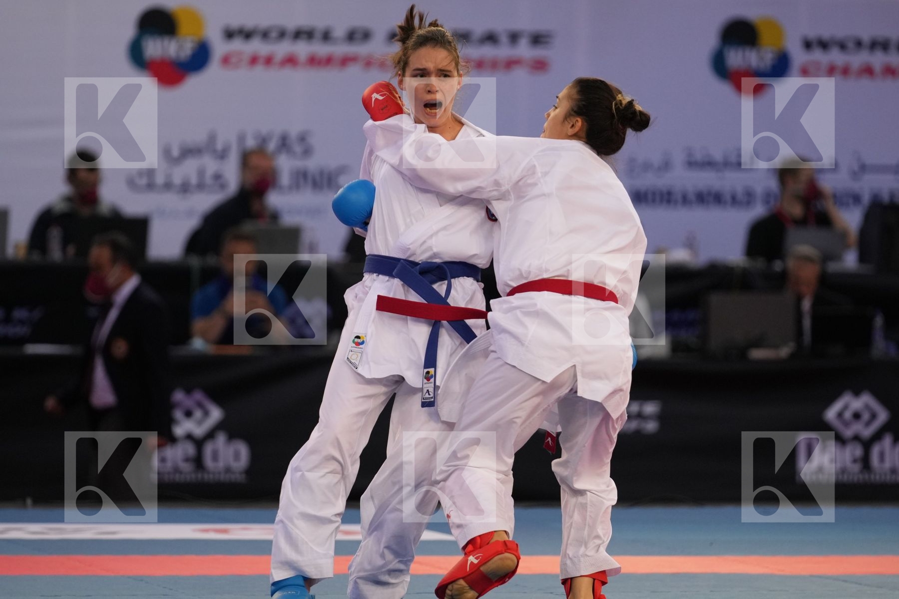 GORANOVA IVET (BULGARIA) vs WARLING JENNIFER (LUXEMBOURG) in Female Kumite -55 Kg - bronze bout