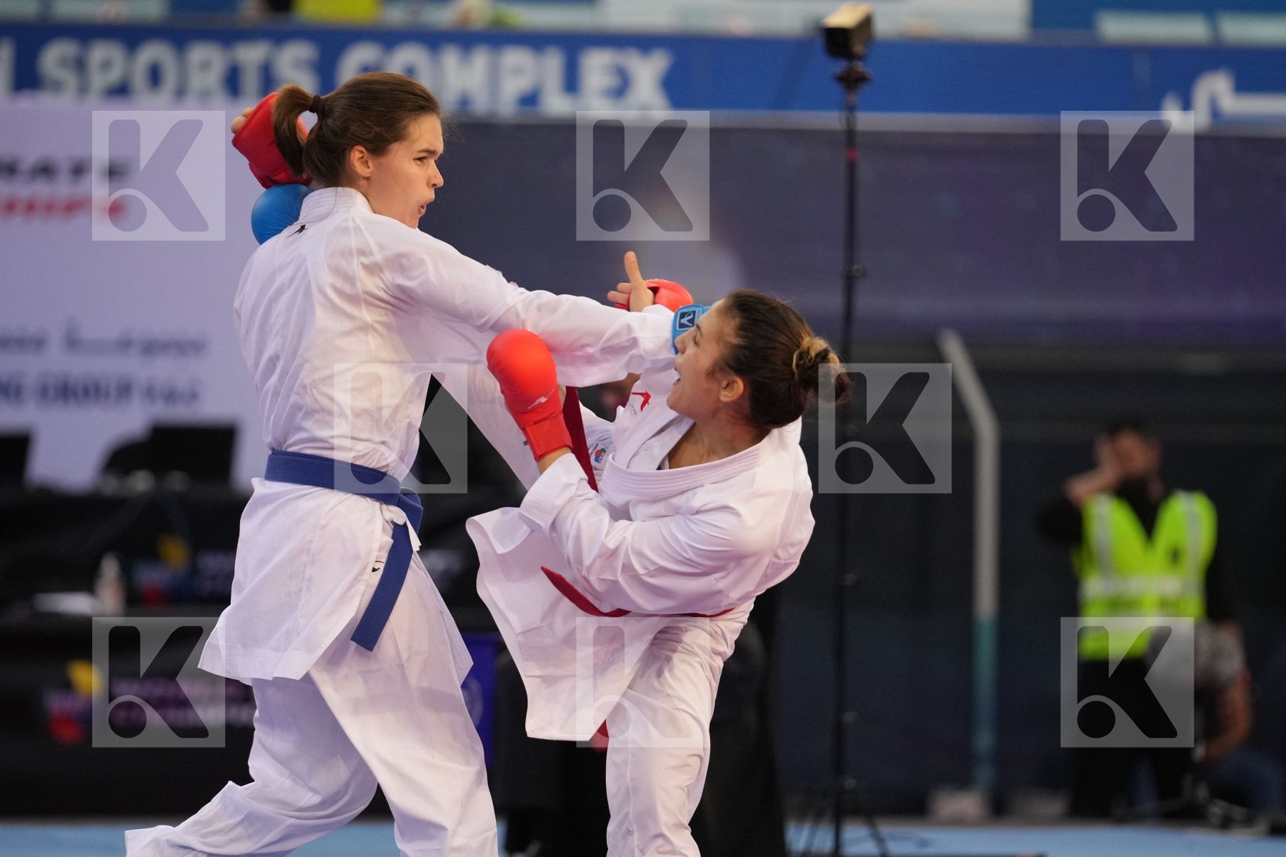 GORANOVA IVET (BULGARIA) vs WARLING JENNIFER (LUXEMBOURG) in Female Kumite -55 Kg - bronze bout