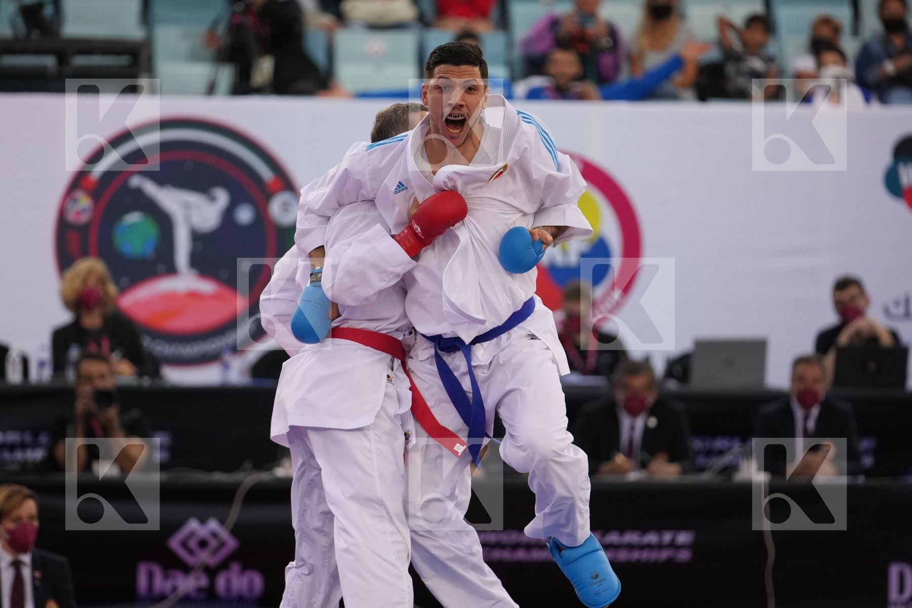 ARKANIA GOGITA (GEORGIA) vs MARINO SIMONE (ITALY) in Male Kumite 84+ Kg - final bout