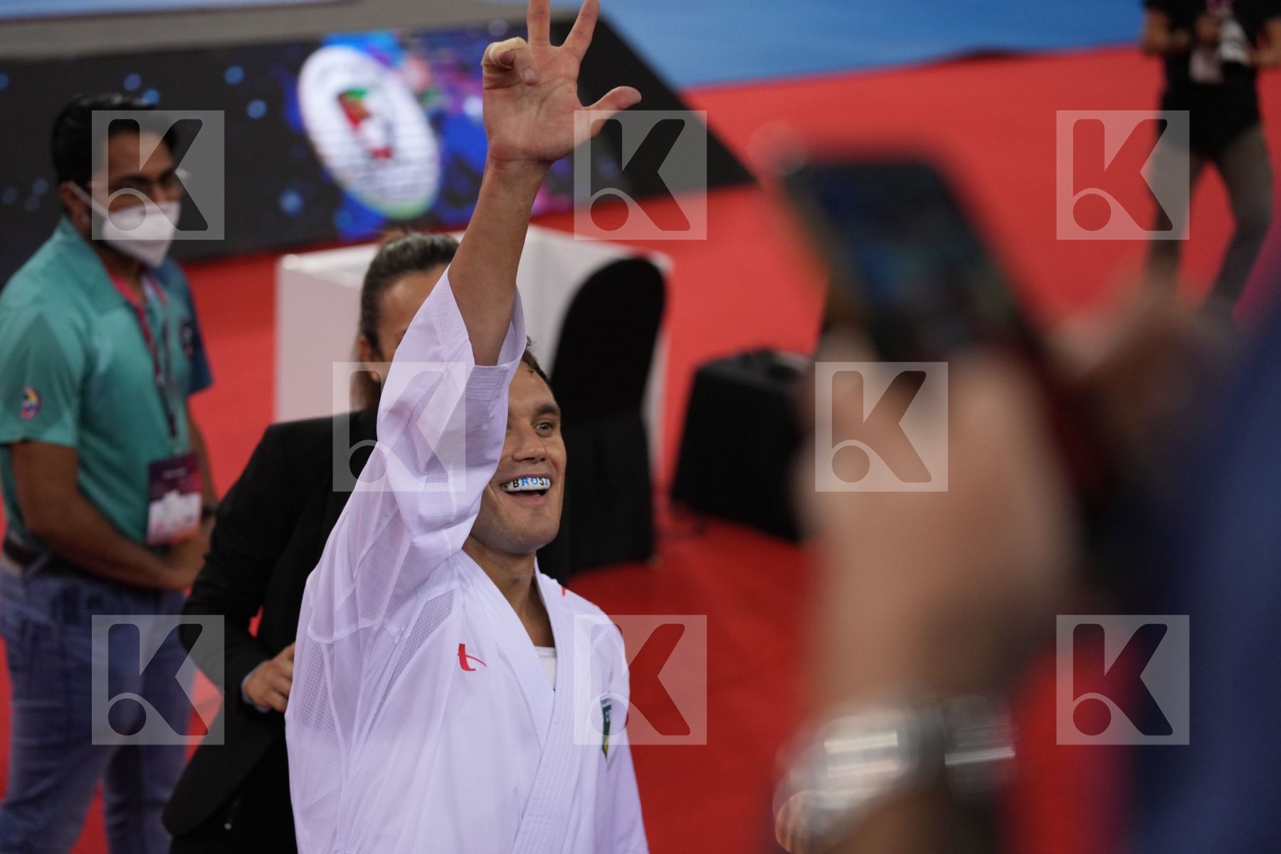 BROSE DOUGLAS (BRAZIL) vs CRESCENZO ANGELO (ITALY) in Male Kumite -60 Kg - final bout