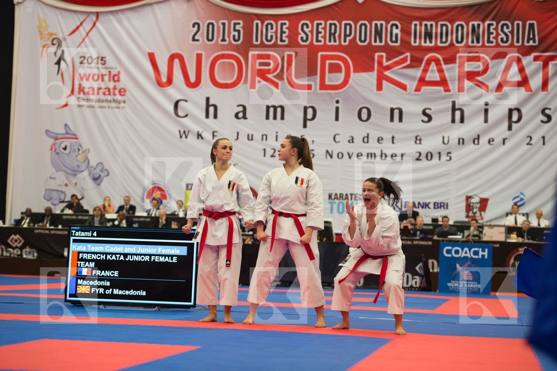 cadet female France Junior Kata team