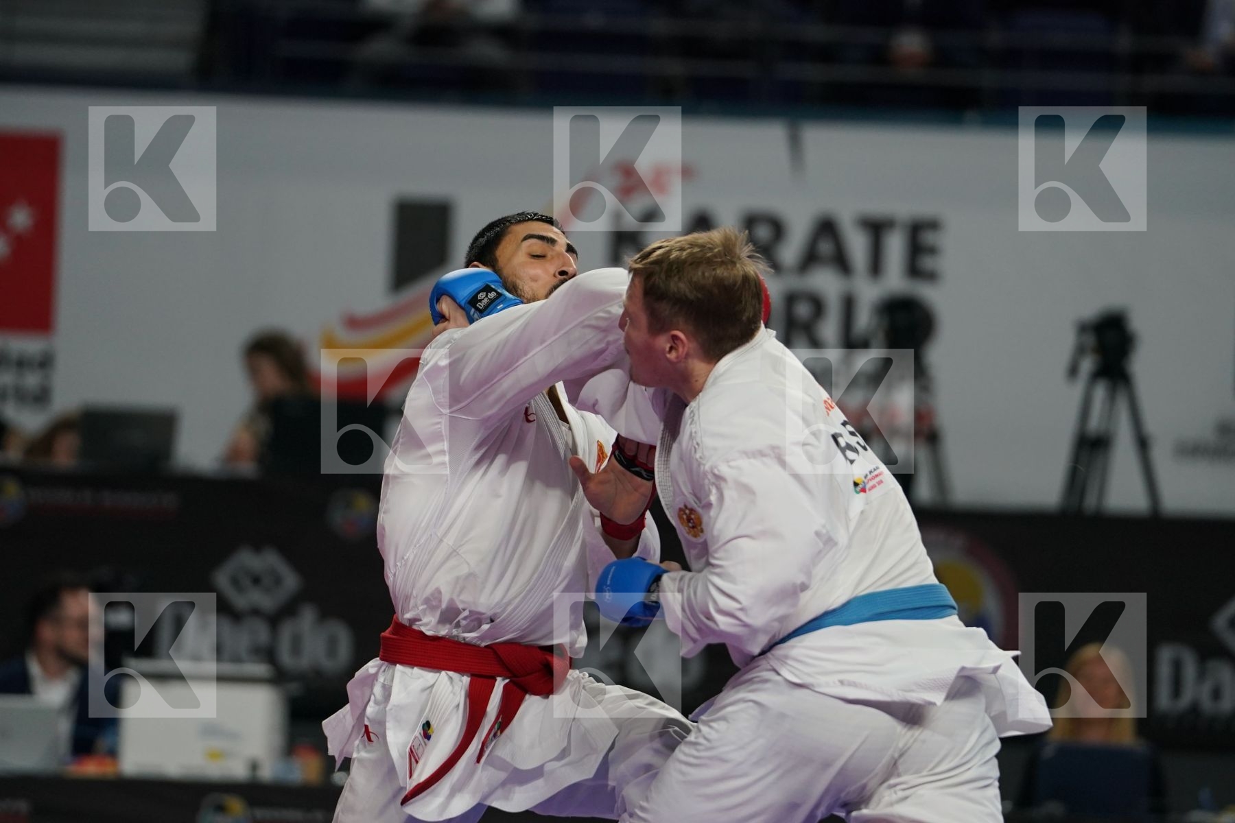 ALPARSLAN YAMANOGLU (TURKEY) vs ALEXANDER PSHENITSYN (RUSSIAN FEDERATION) in Senior Kumite 84+ Kg - Bronze bout