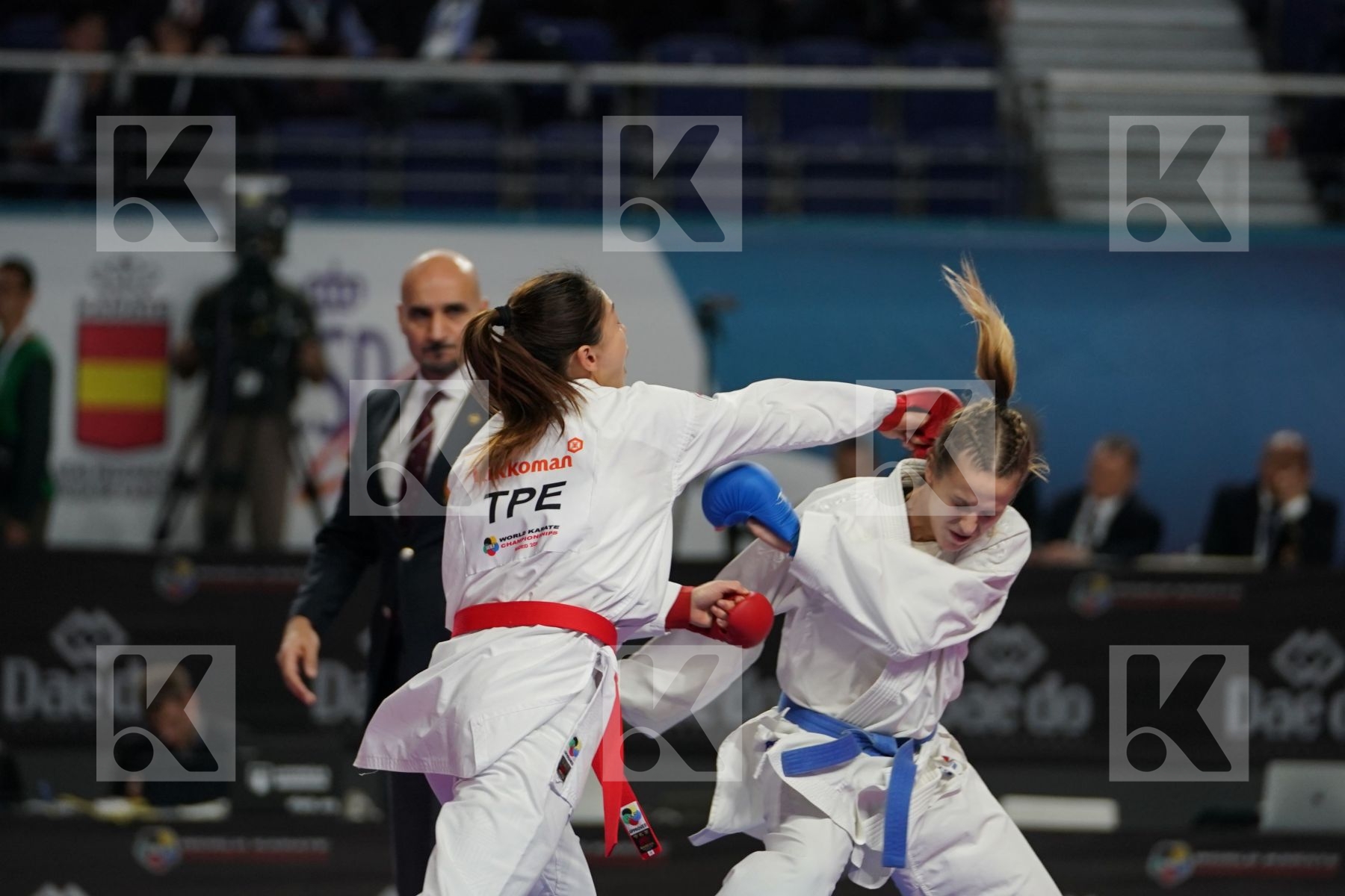 TZU-YUN WEN (CHINESE TAIPEI) vs VALERIIA ALEKHINA (RUSSIAN FEDERATION) in Senior Kumite -55 Kg - Bronze bout