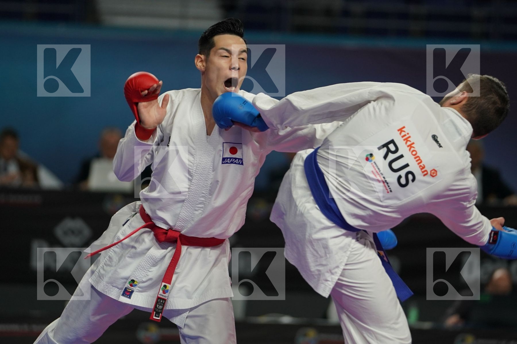 KEN NISHIMURA (JAPAN) vs BESLAN MIZOV (RUSSIAN FEDERATION) in Senior Kumite Ð 75 Kg - Bronze bout