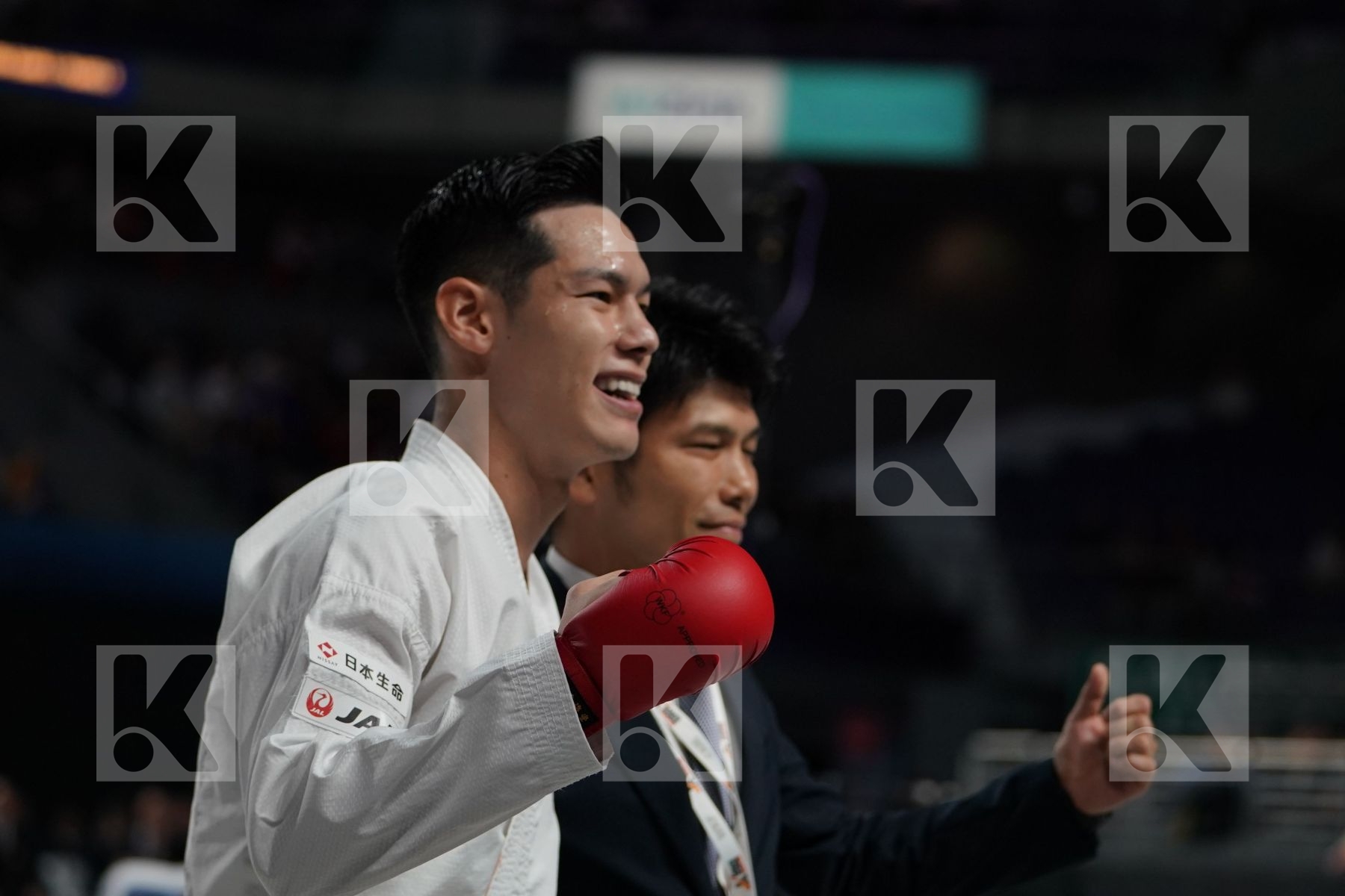 KEN NISHIMURA (JAPAN) vs BESLAN MIZOV (RUSSIAN FEDERATION) in Senior Kumite Ð 75 Kg - Bronze bout