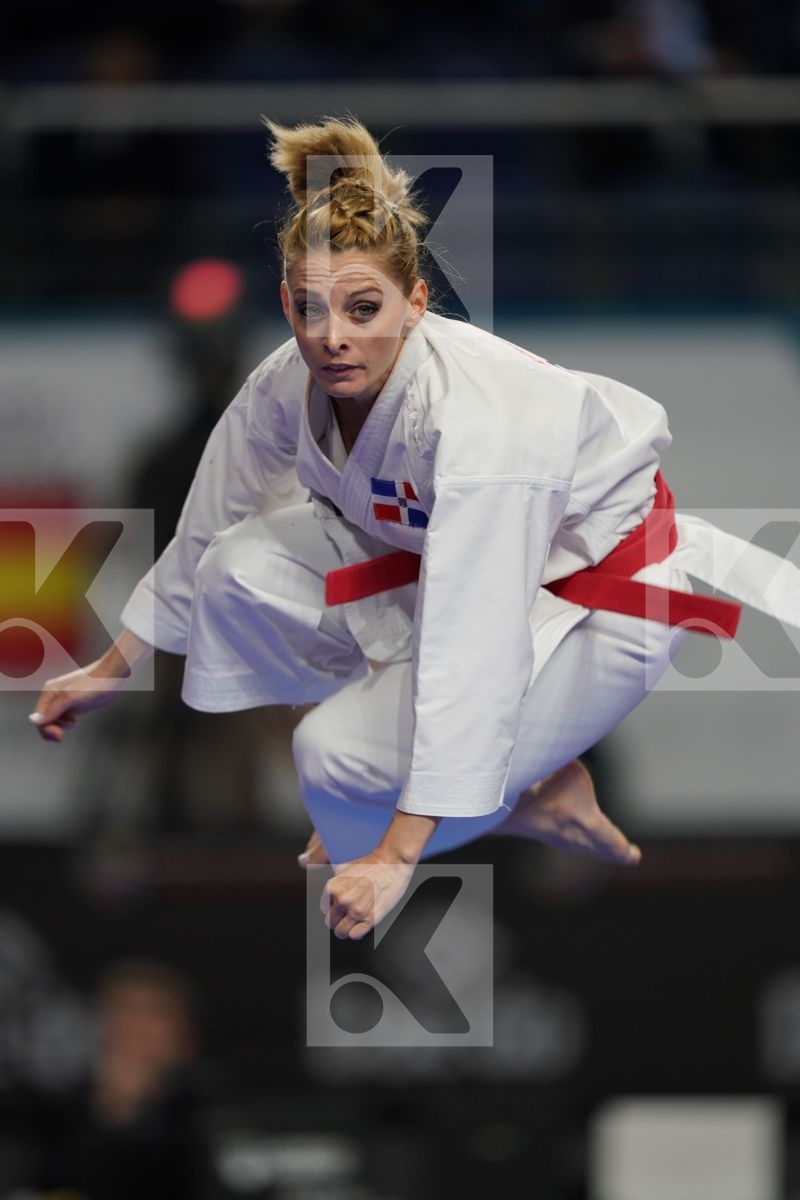 MARIA DIMITROVA (DOMINICAN REPUBLIC) vs MO SHEUNG GRACE LAU (HONG KONG, CHINA) in Senior Female Kata - Bronze bout