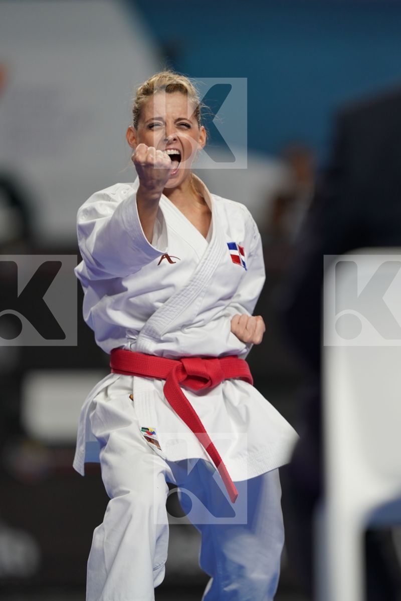 MARIA DIMITROVA (DOMINICAN REPUBLIC) vs MO SHEUNG GRACE LAU (HONG KONG, CHINA) in Senior Female Kata - Bronze bout