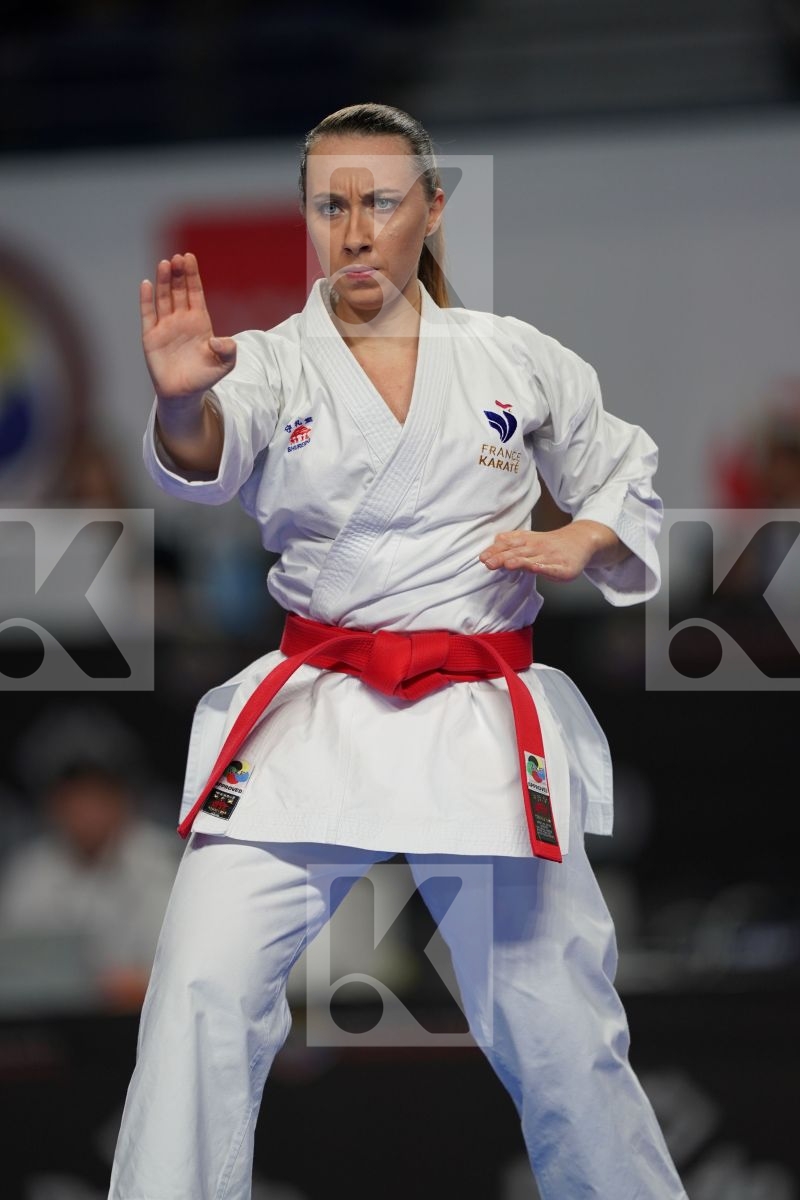 ALEXANDRA FERACCI (FRANCE) vs VIVIANA BOTTARO (ITALY) in Senior Female Kata - Bronze bout